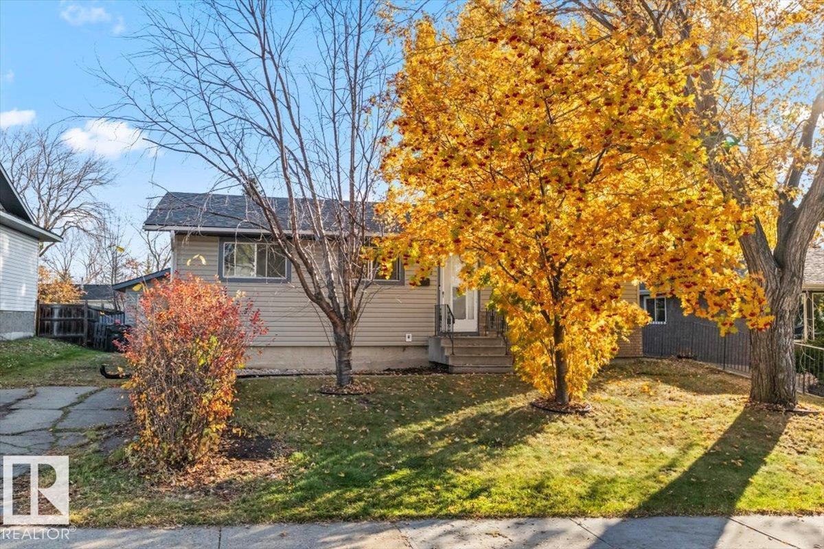 42 GLENGARRY CR Property Photo 1