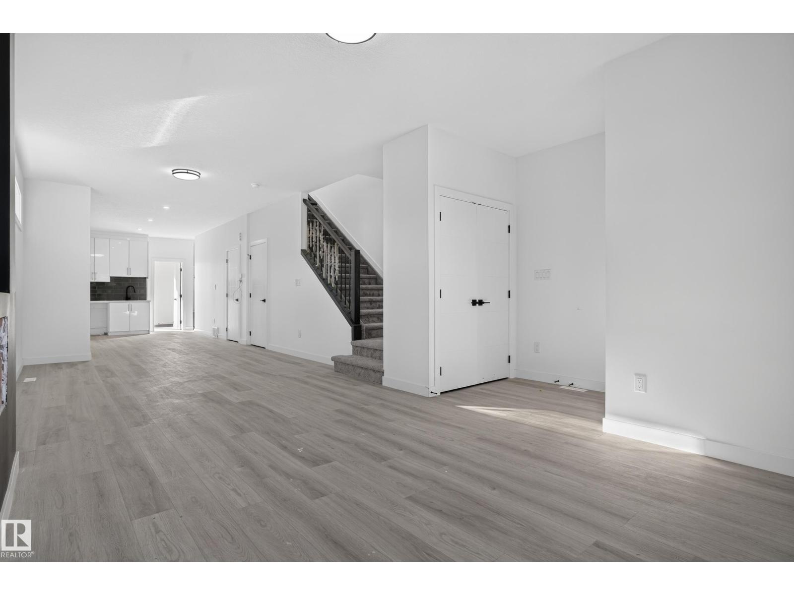 3605 112 Av Nw Nw Property Photo 6