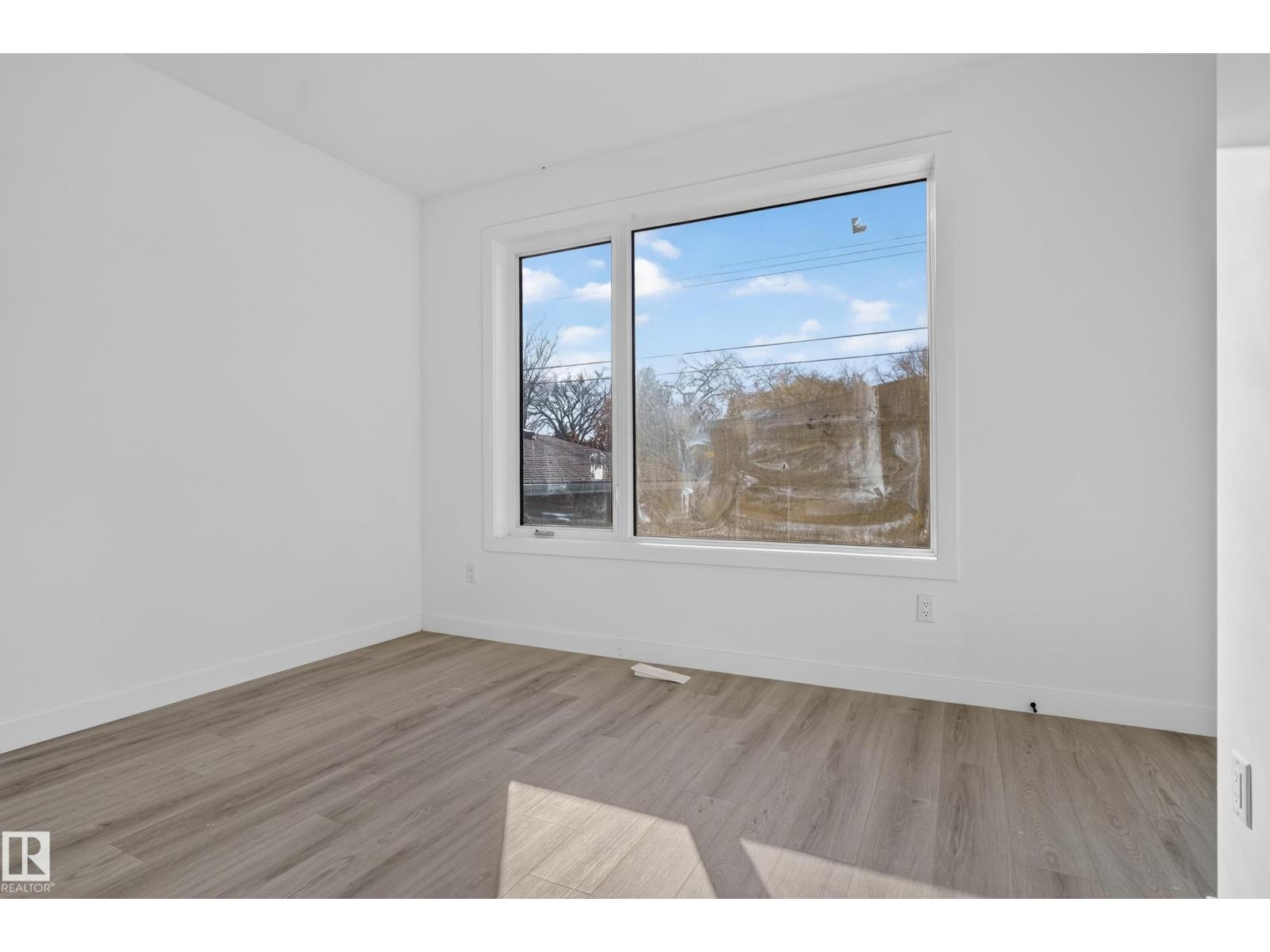 3605 112 Av Nw Nw Property Photo 12