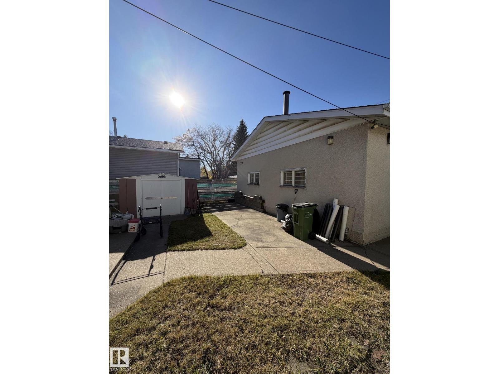 12032 69 St Nw Property Photo 9