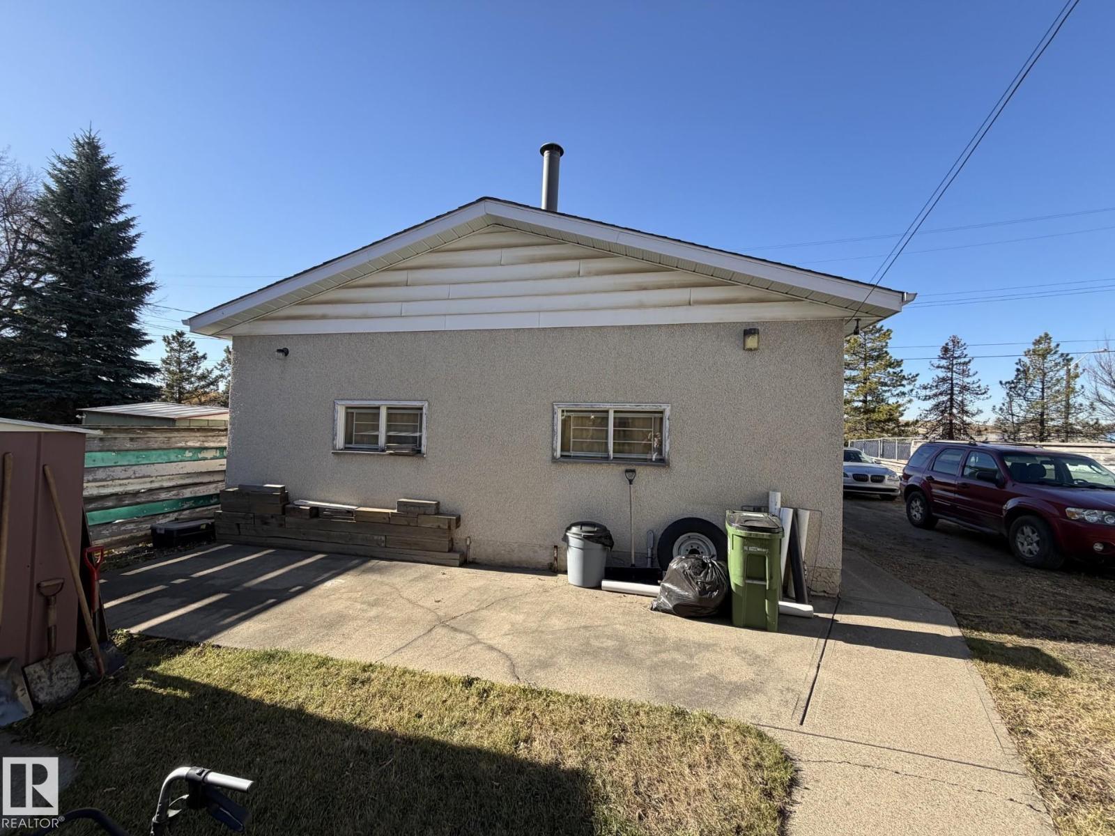 12032 69 St Nw Property Photo 10