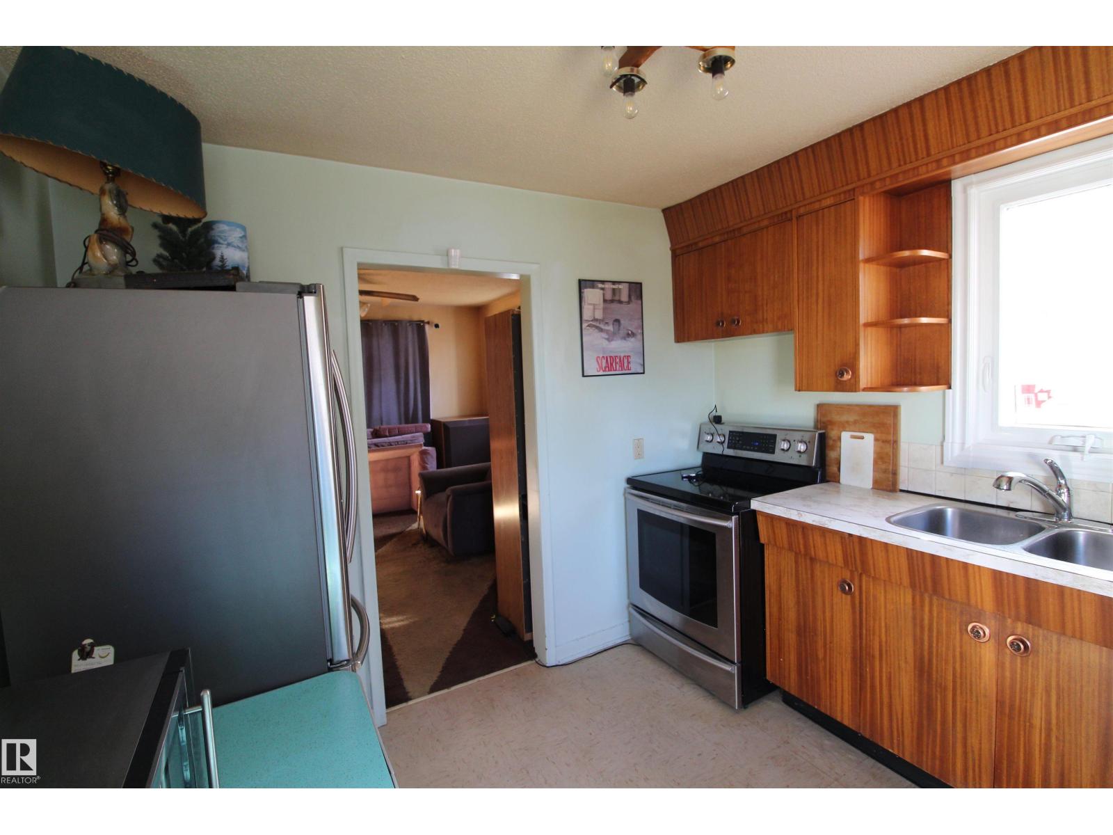 12032 69 St Nw Property Photo 12