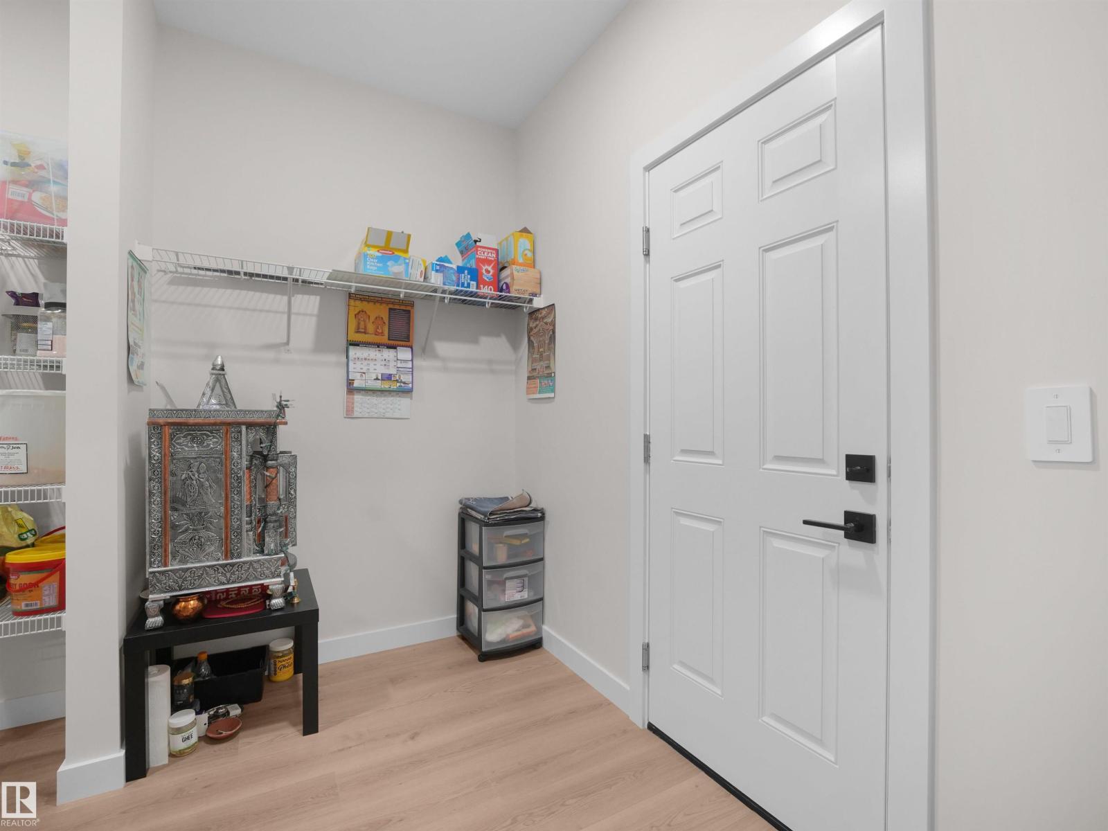3724 214 St Nw Property Photo 6