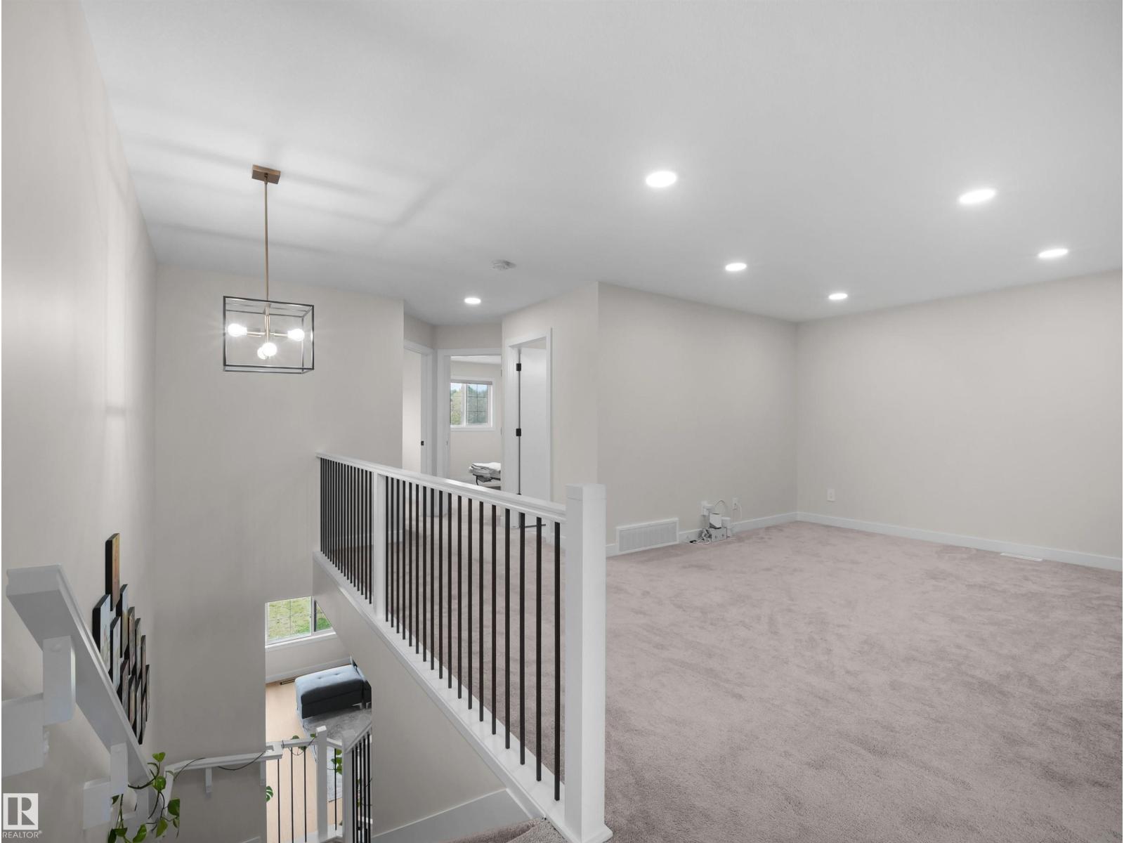 3724 214 St Nw Property Photo 22