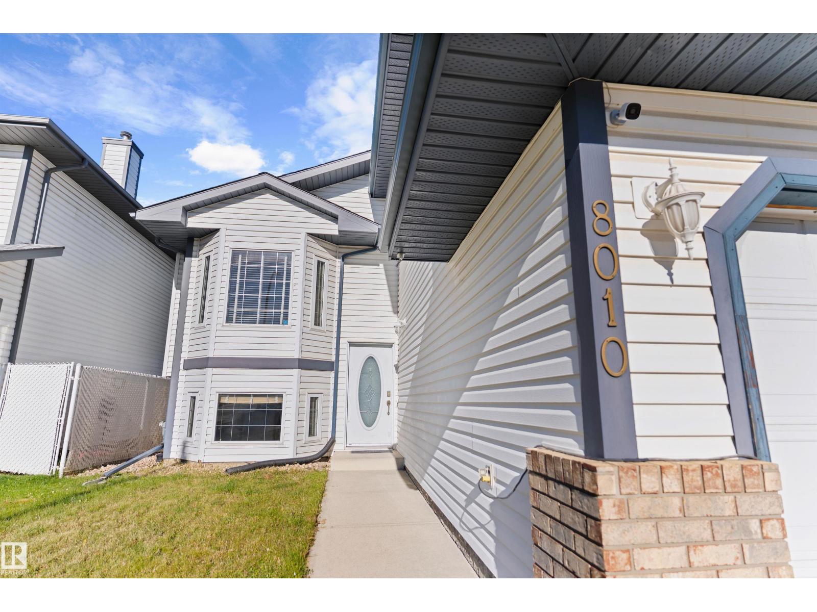 8010 166a Av Nw Property Photo 2