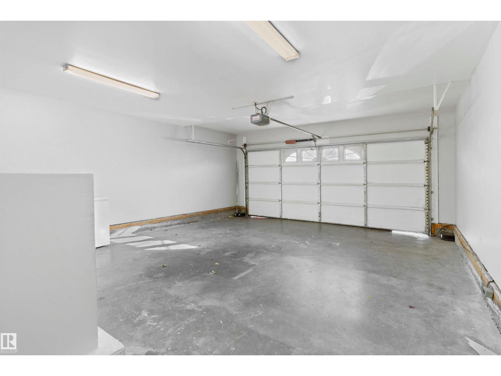 8010 166a Av Nw Property Photo 6