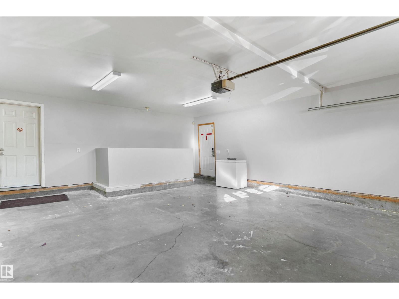 8010 166a Av Nw Property Photo 7