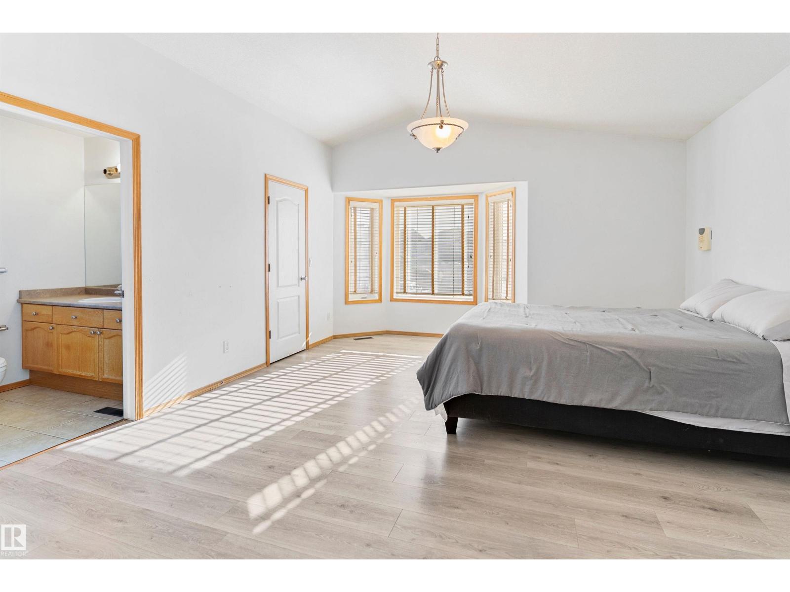 8010 166a Av Nw Property Photo 21