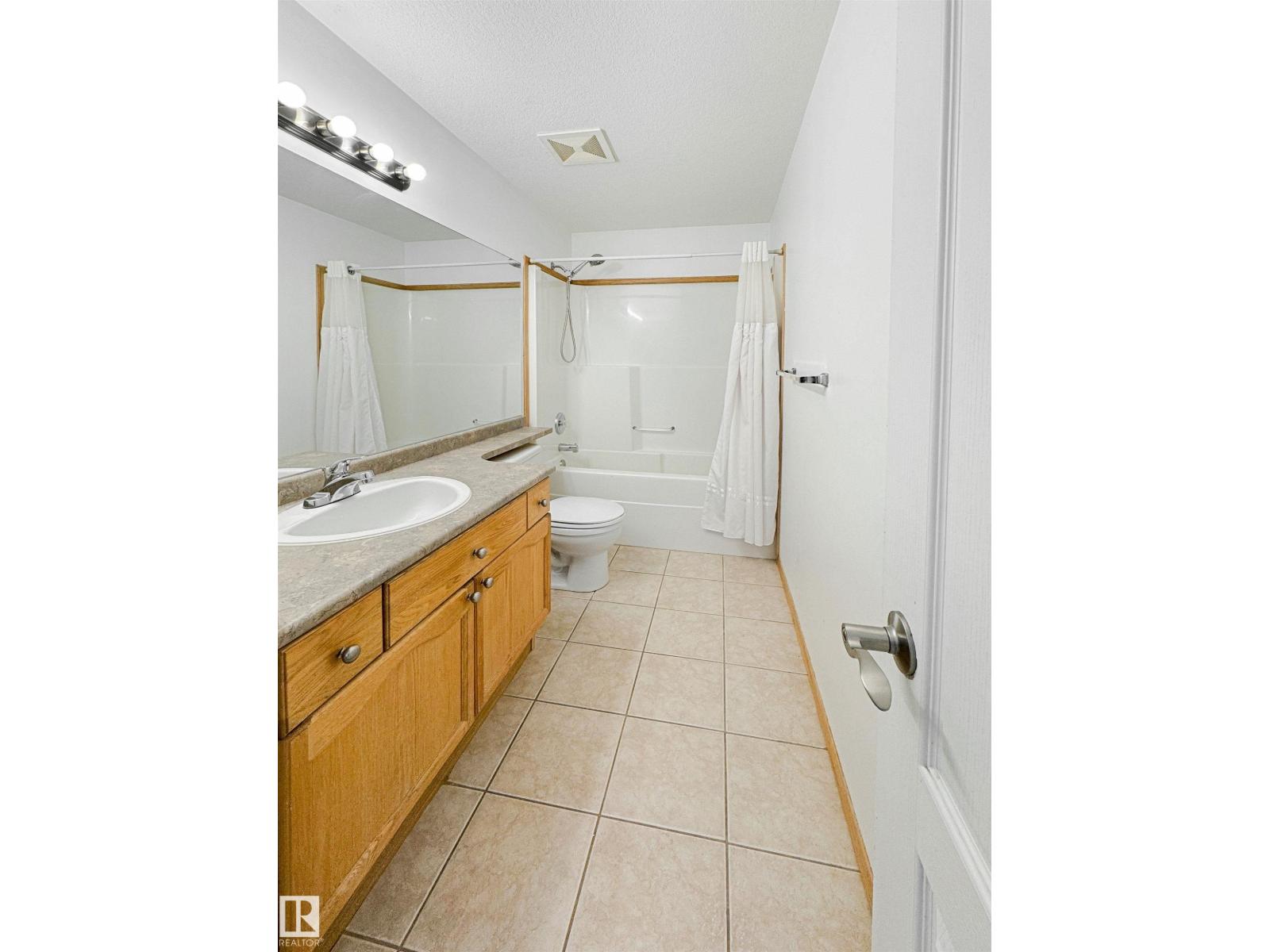 8010 166a Av Nw Property Photo 29