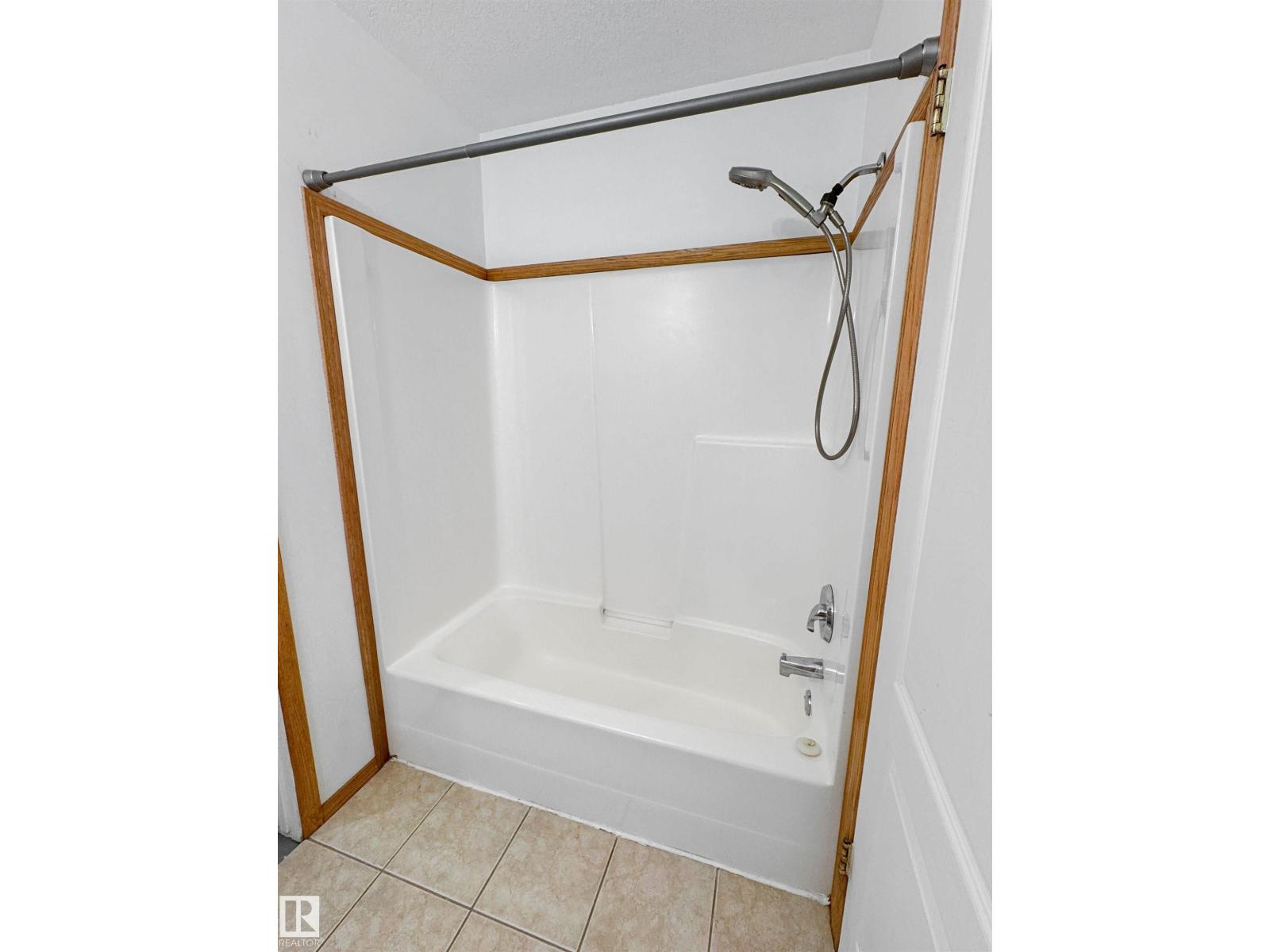 8010 166a Av Nw Property Photo 38