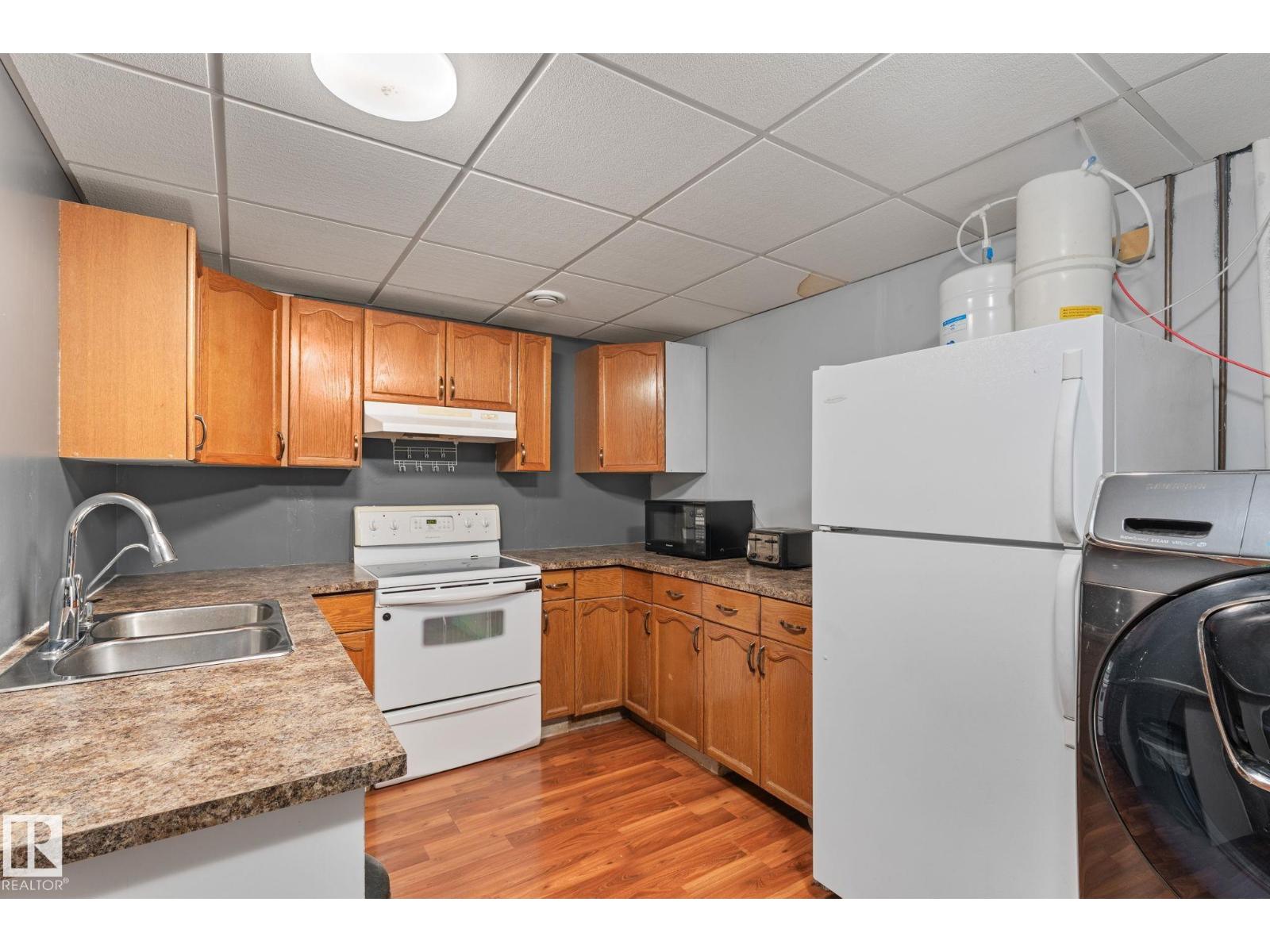 17607 91 St Nw Property Photo 28