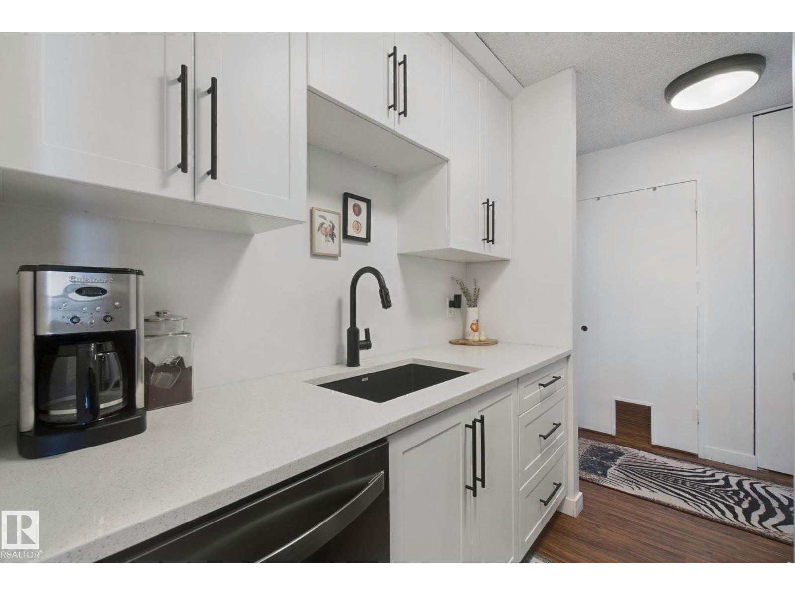 #1114 13910 Stony Plain Rd Nw Property Photo 13