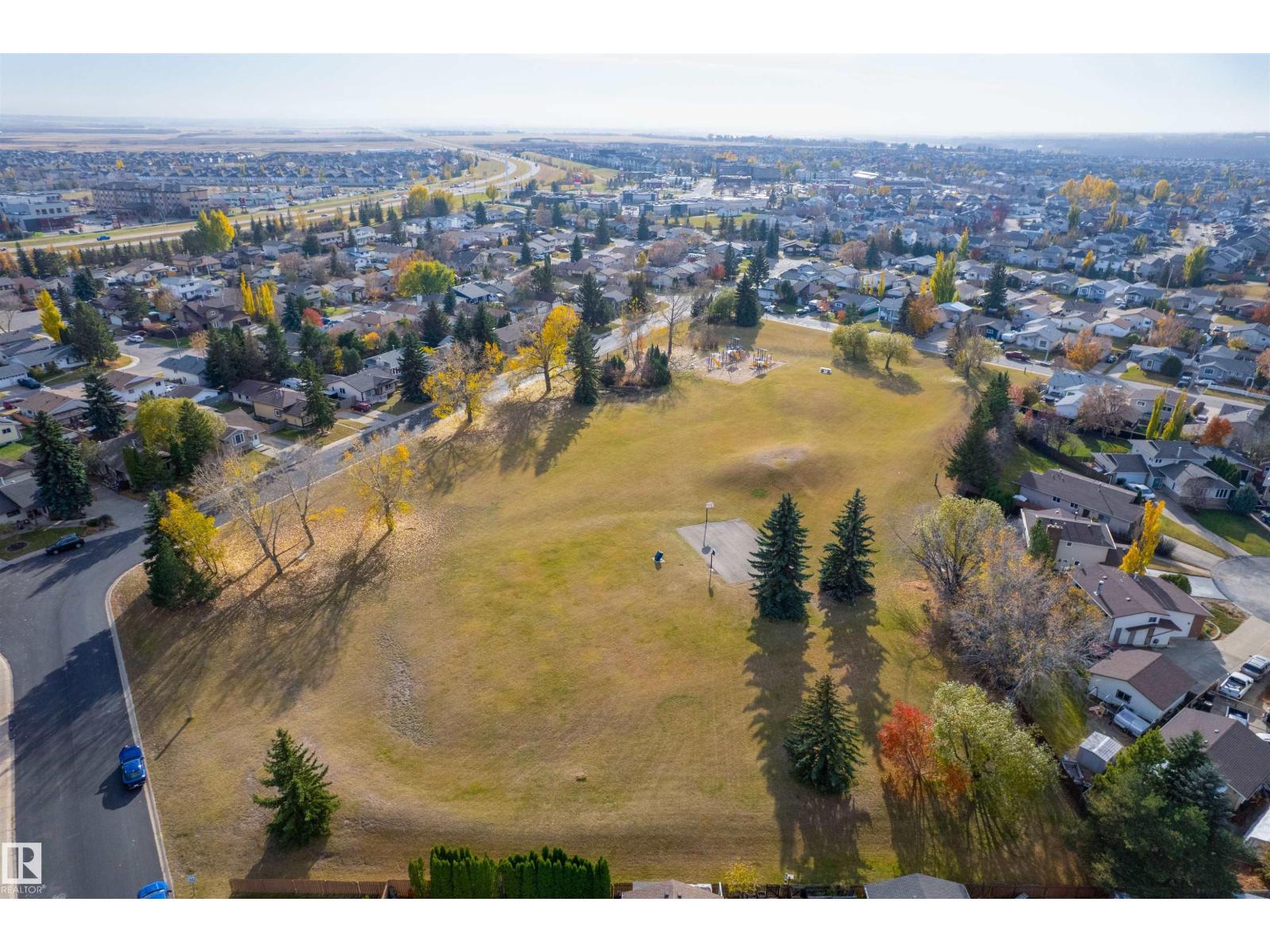 9224 82 St Property Photo 10