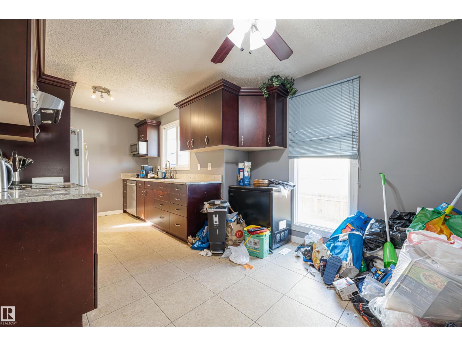 9224 82 St Property Photo 18