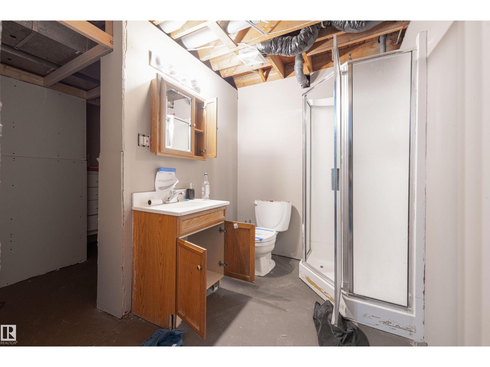 9224 82 St Property Photo 36