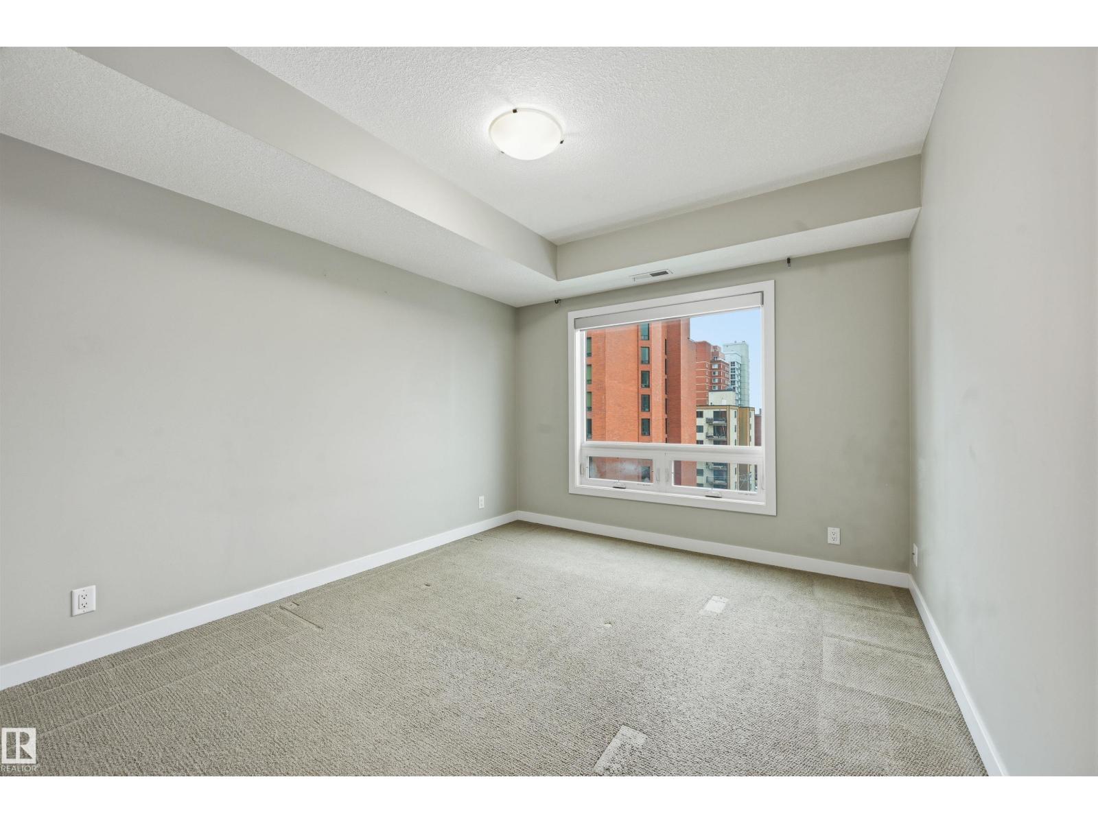 #805 10055 118 St Nw Property Photo 17