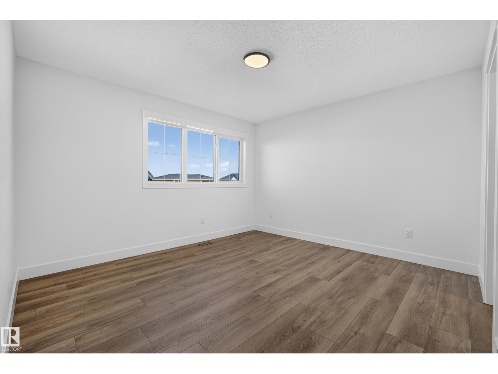 35 Sydwyck Ci Property Photo 58