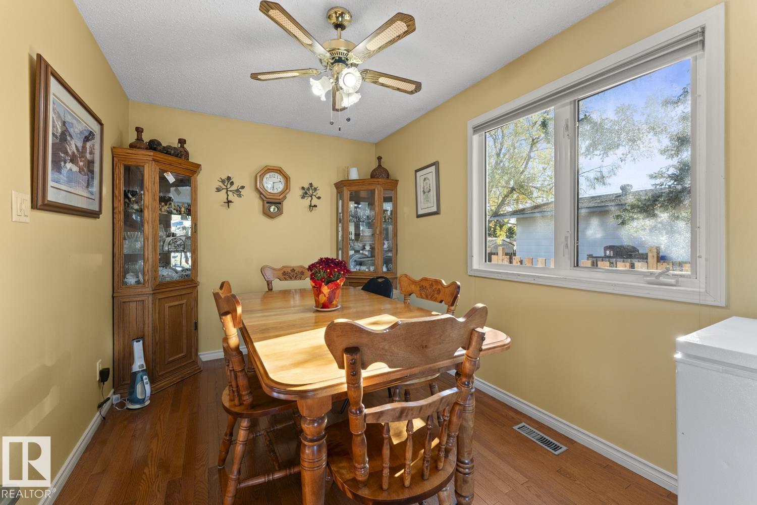 5019 45 St Property Photo 17