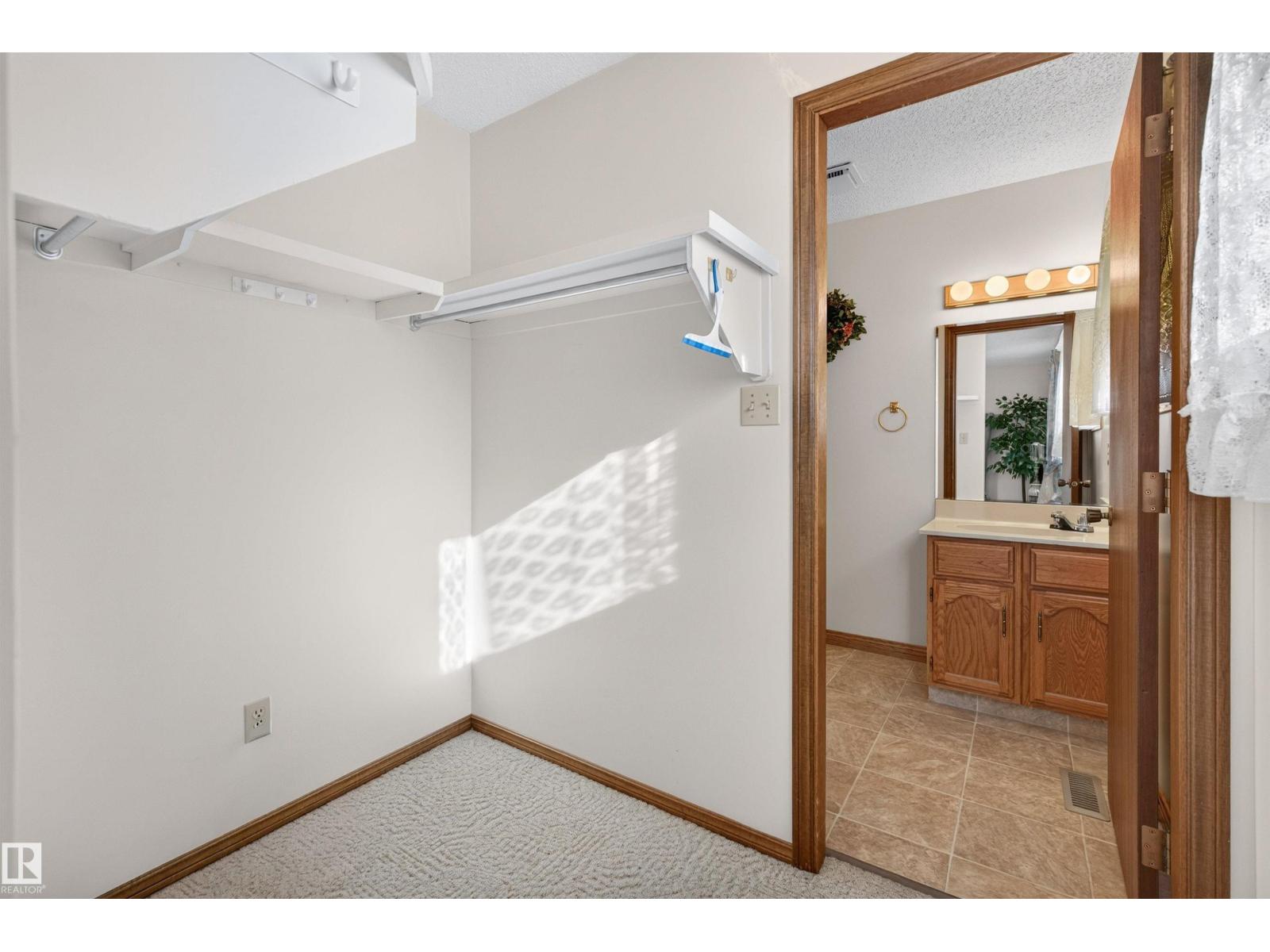 7 Langholm Dr Property Photo 13