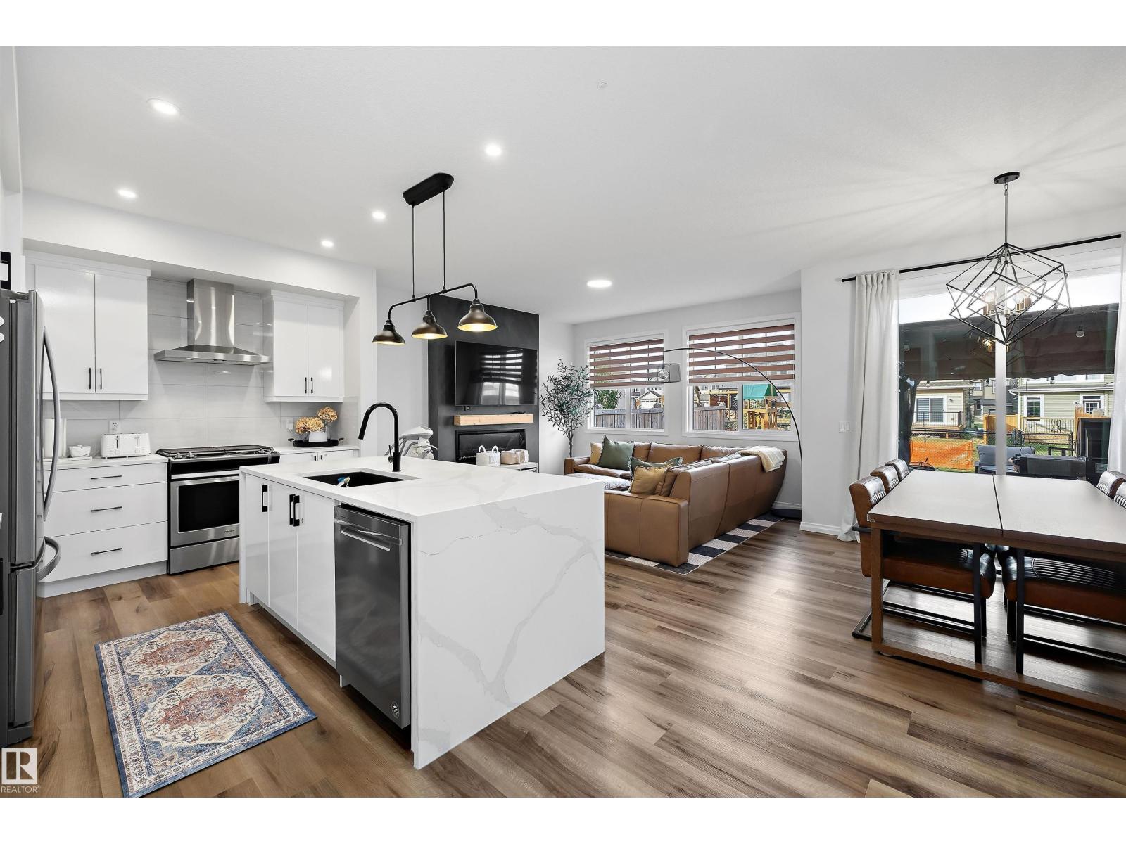 13052 211 St Nw Property Photo 6