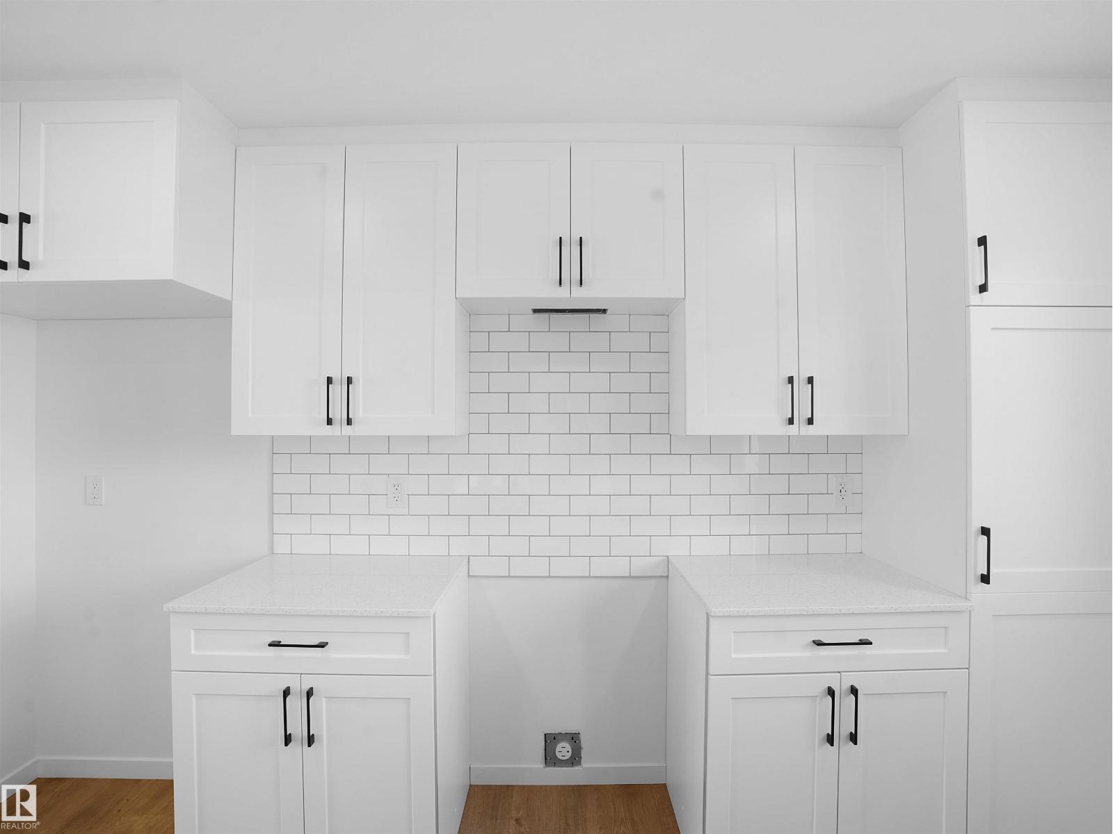 3 18632 18 Av Nw Property Photo 10