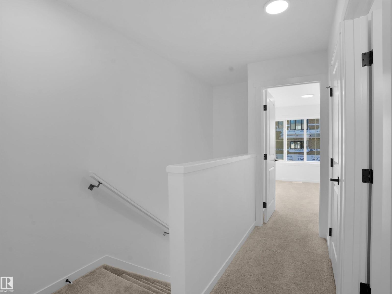 3 18632 18 Av Nw Property Photo 12