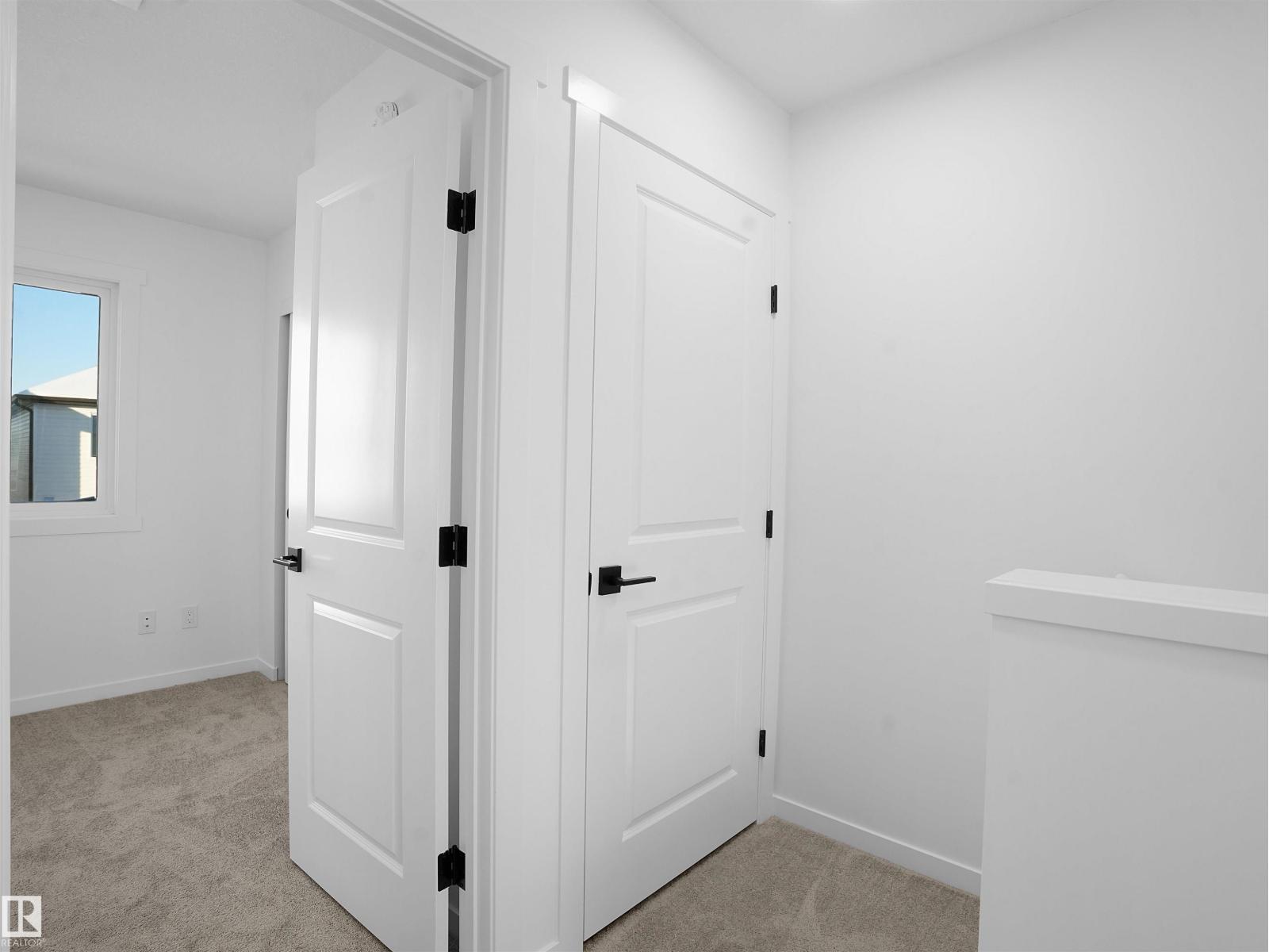 3 18632 18 Av Nw Property Photo 13