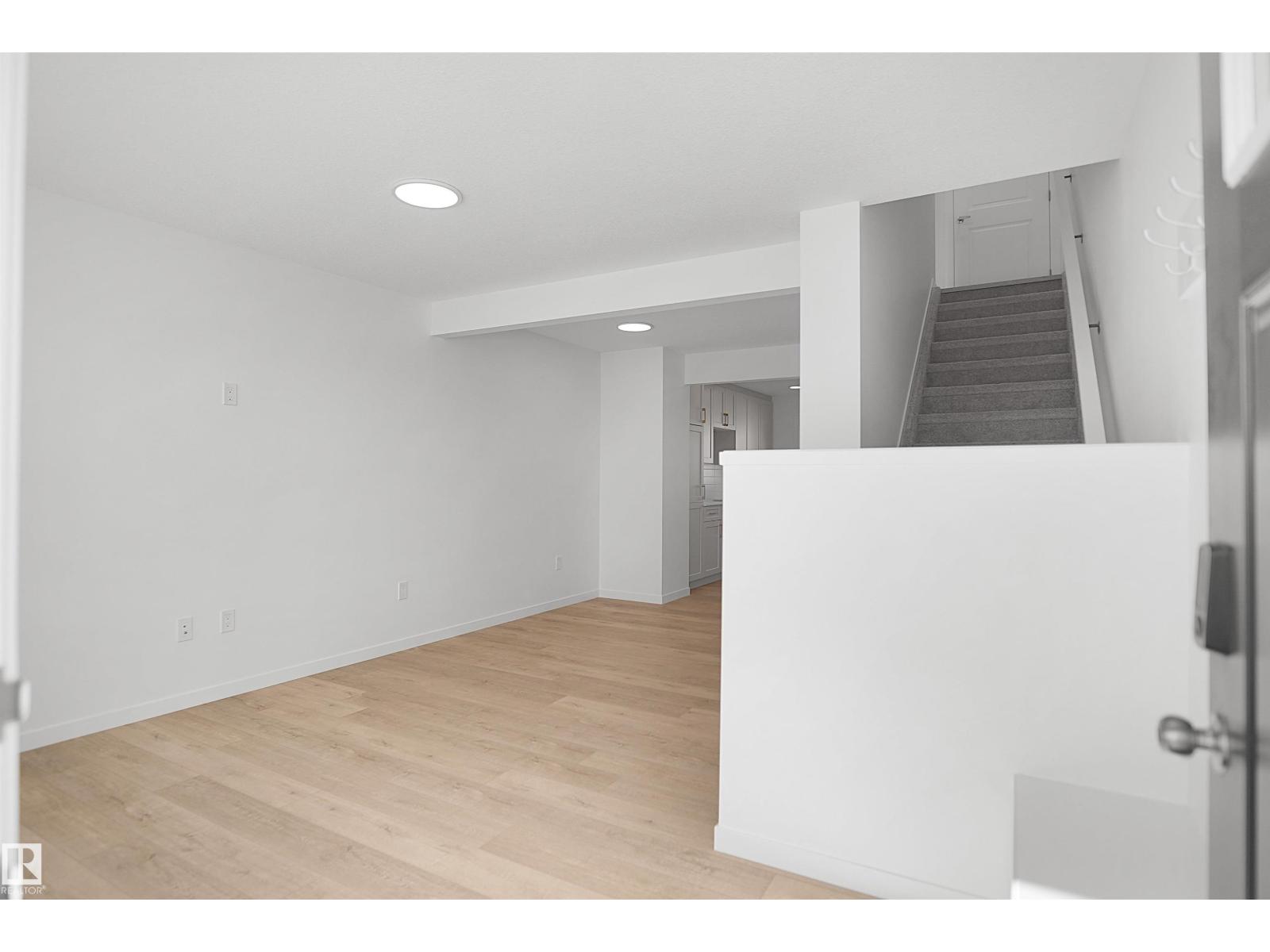 21006 24 Av Nw Property Photo 4