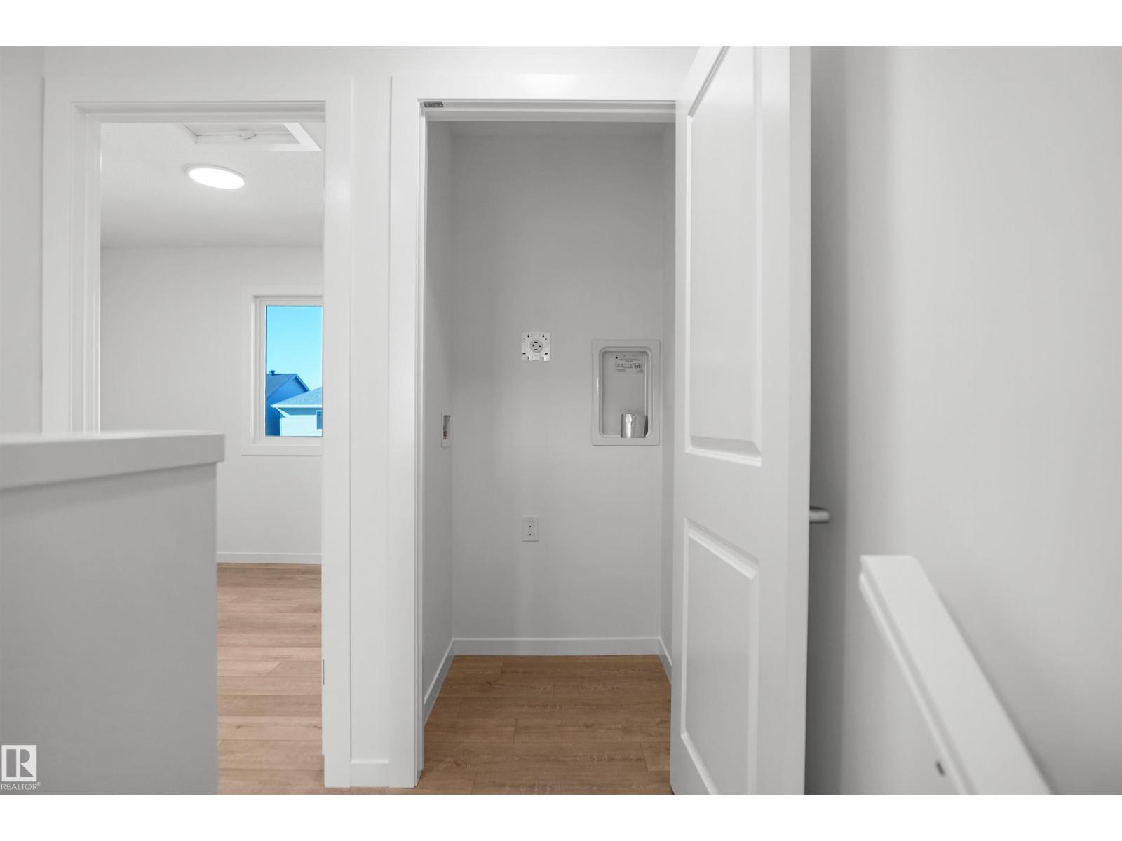 21006 24 Av Nw Property Photo 24