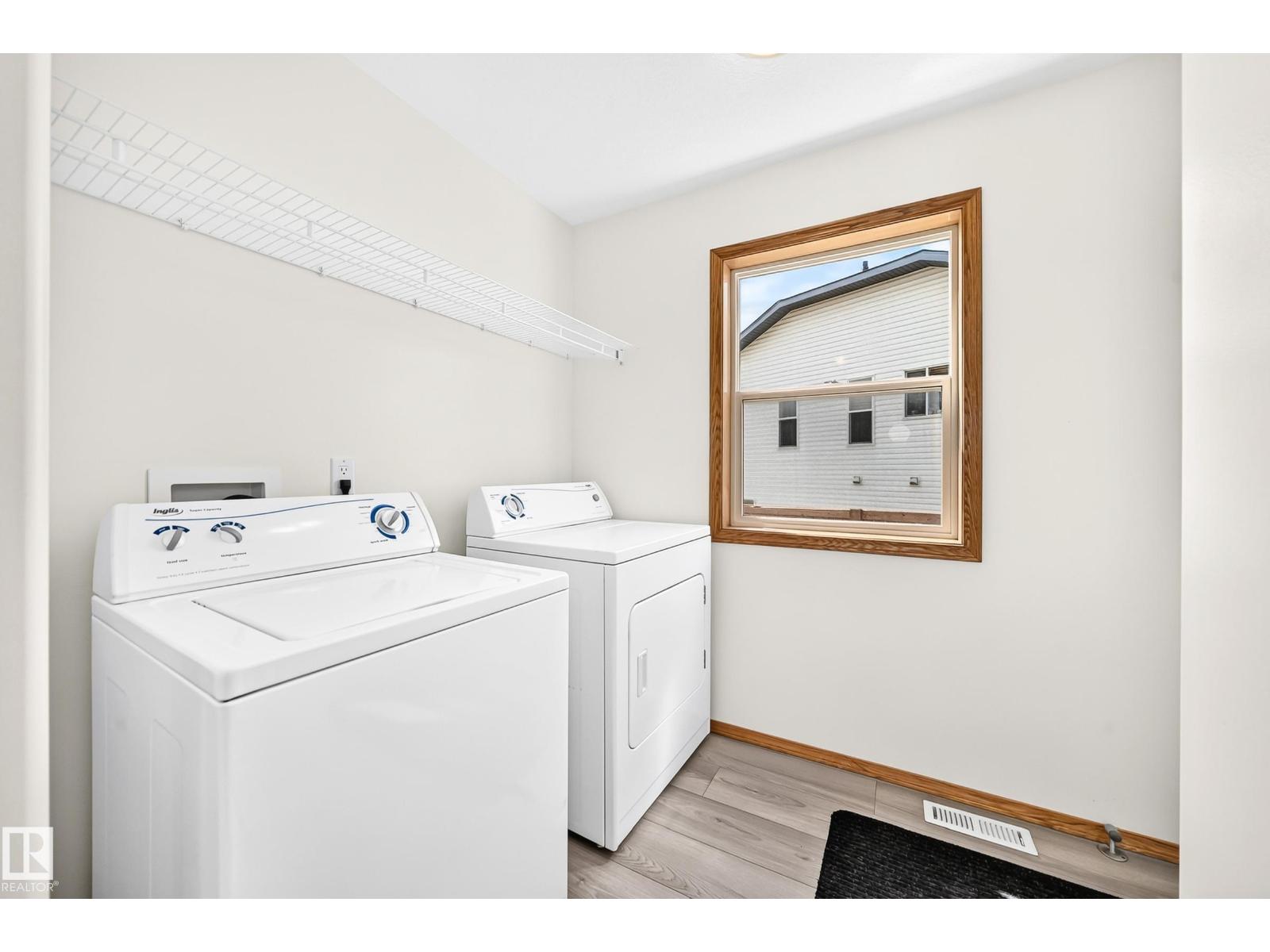 686 Kananaskis Dr Property Photo 26