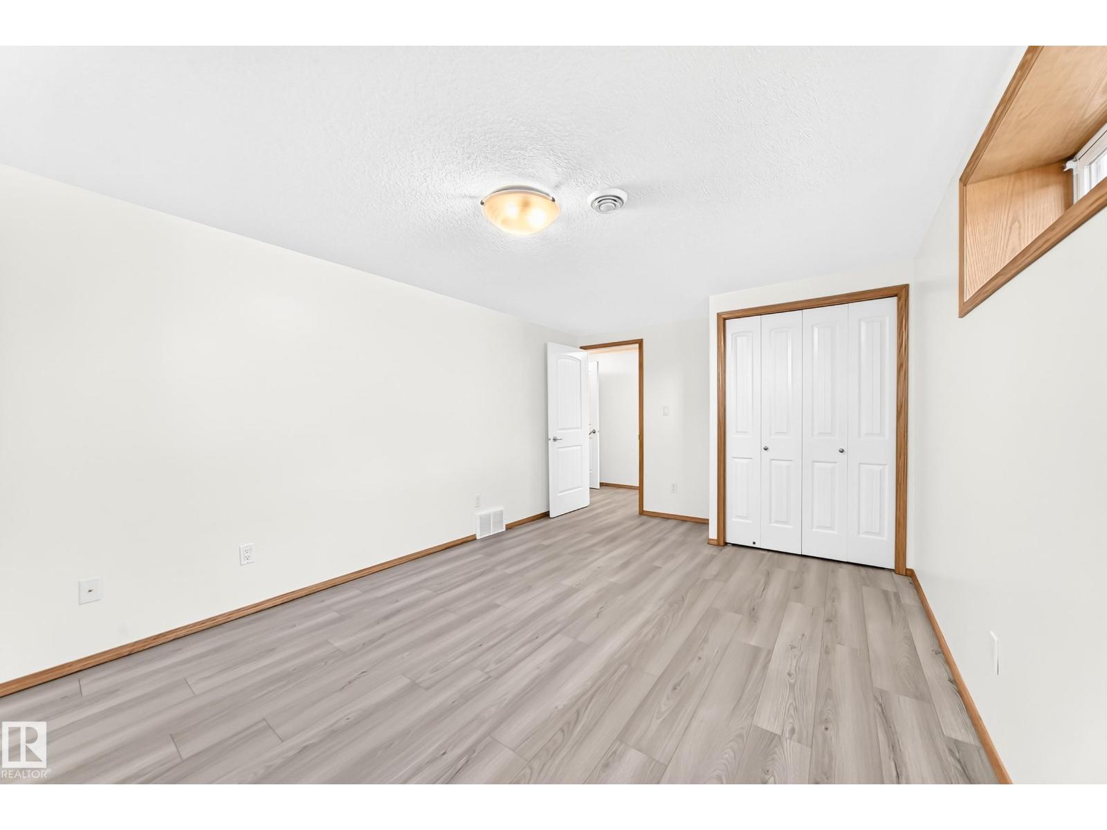 686 Kananaskis Dr Property Photo 45