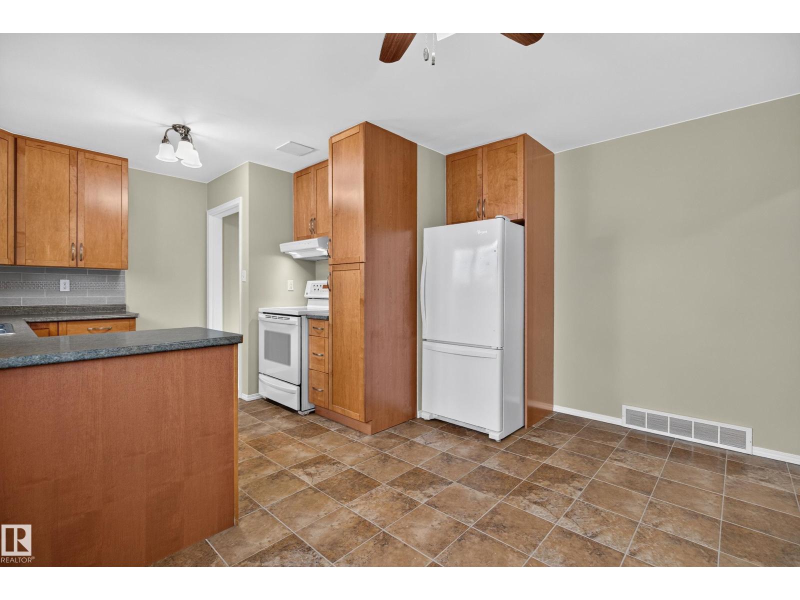 9108 132a Av Nw Property Photo 10