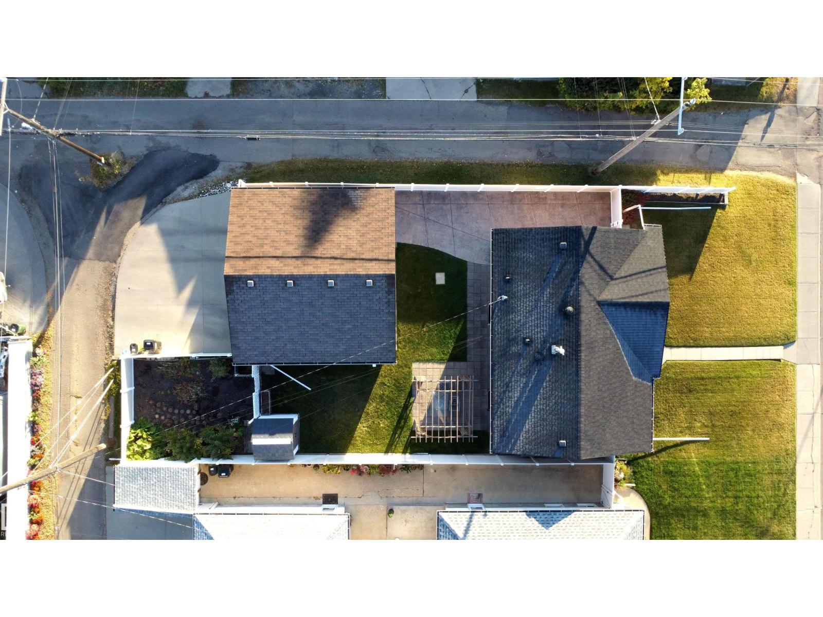 9108 132a Av Nw Property Photo 32