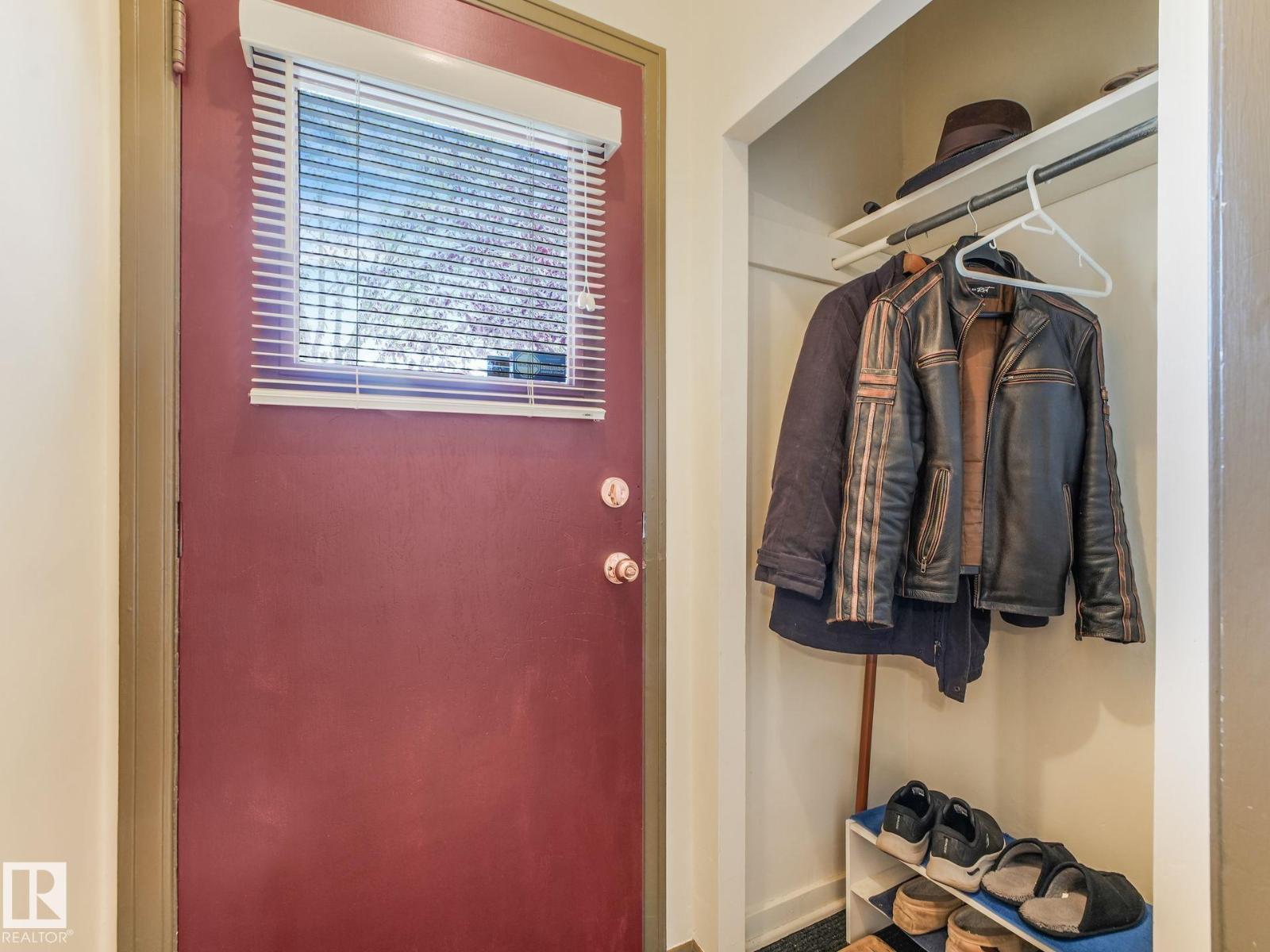 11160 68 St Nw Property Photo 5