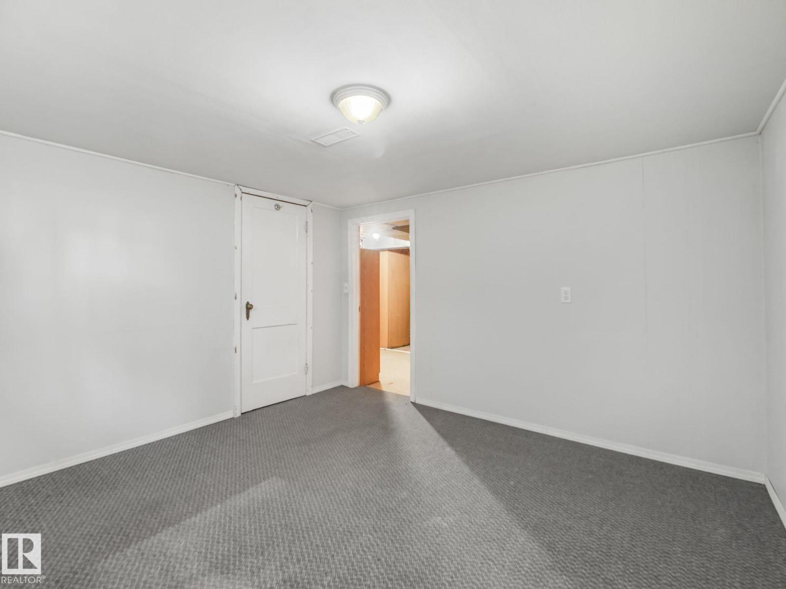 11160 68 St Nw Property Photo 28