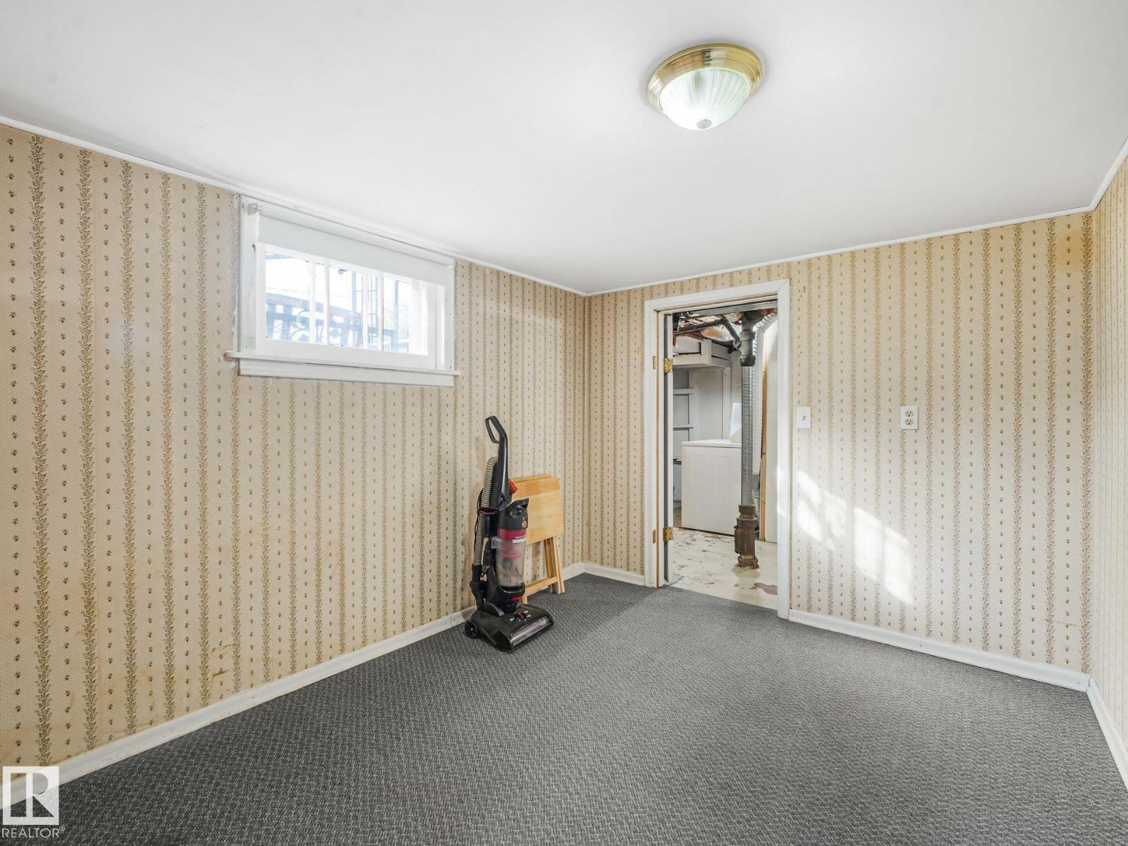11160 68 St Nw Property Photo 30