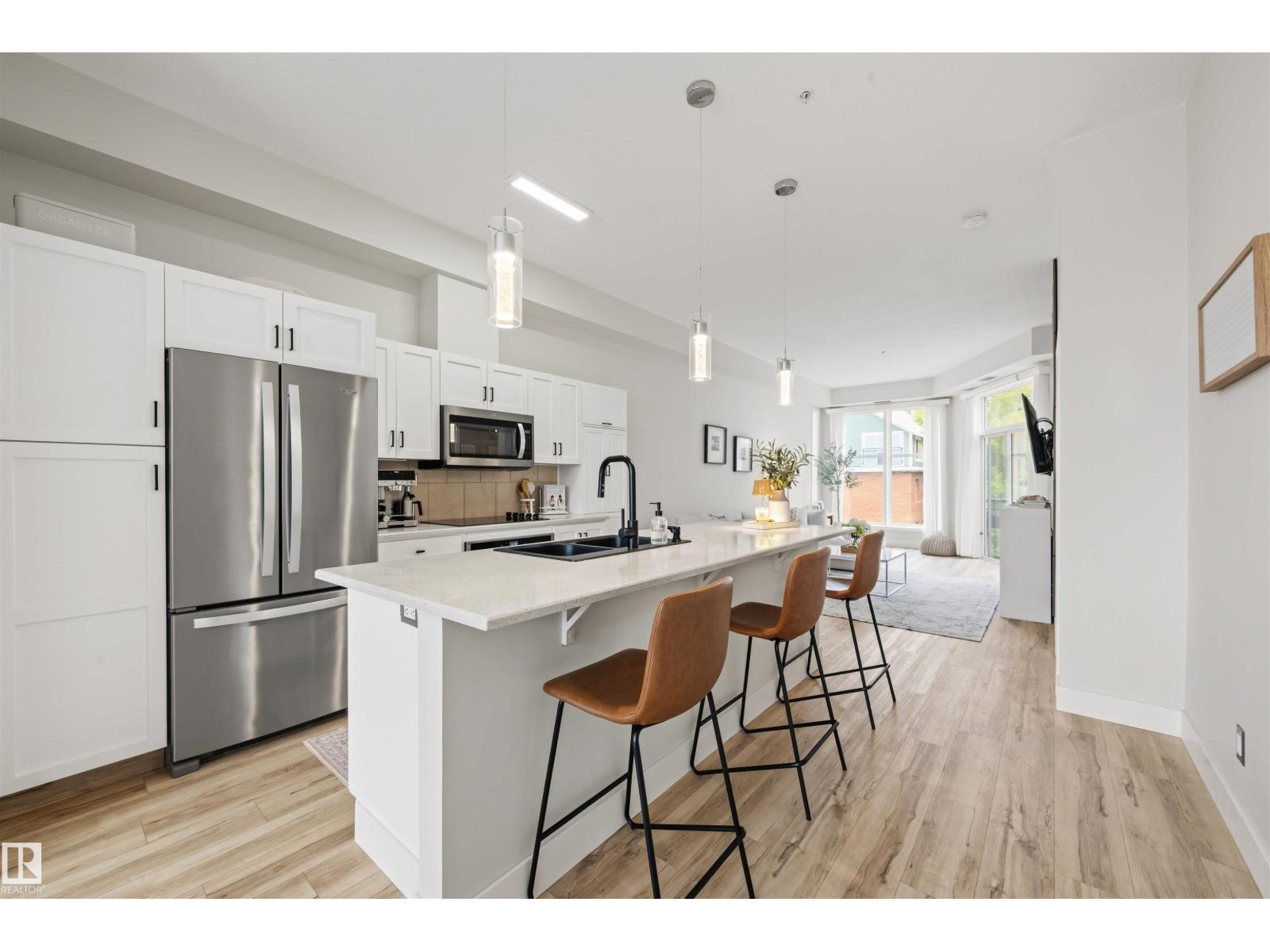 #714 10503 98 Av Nw Property Photo 7