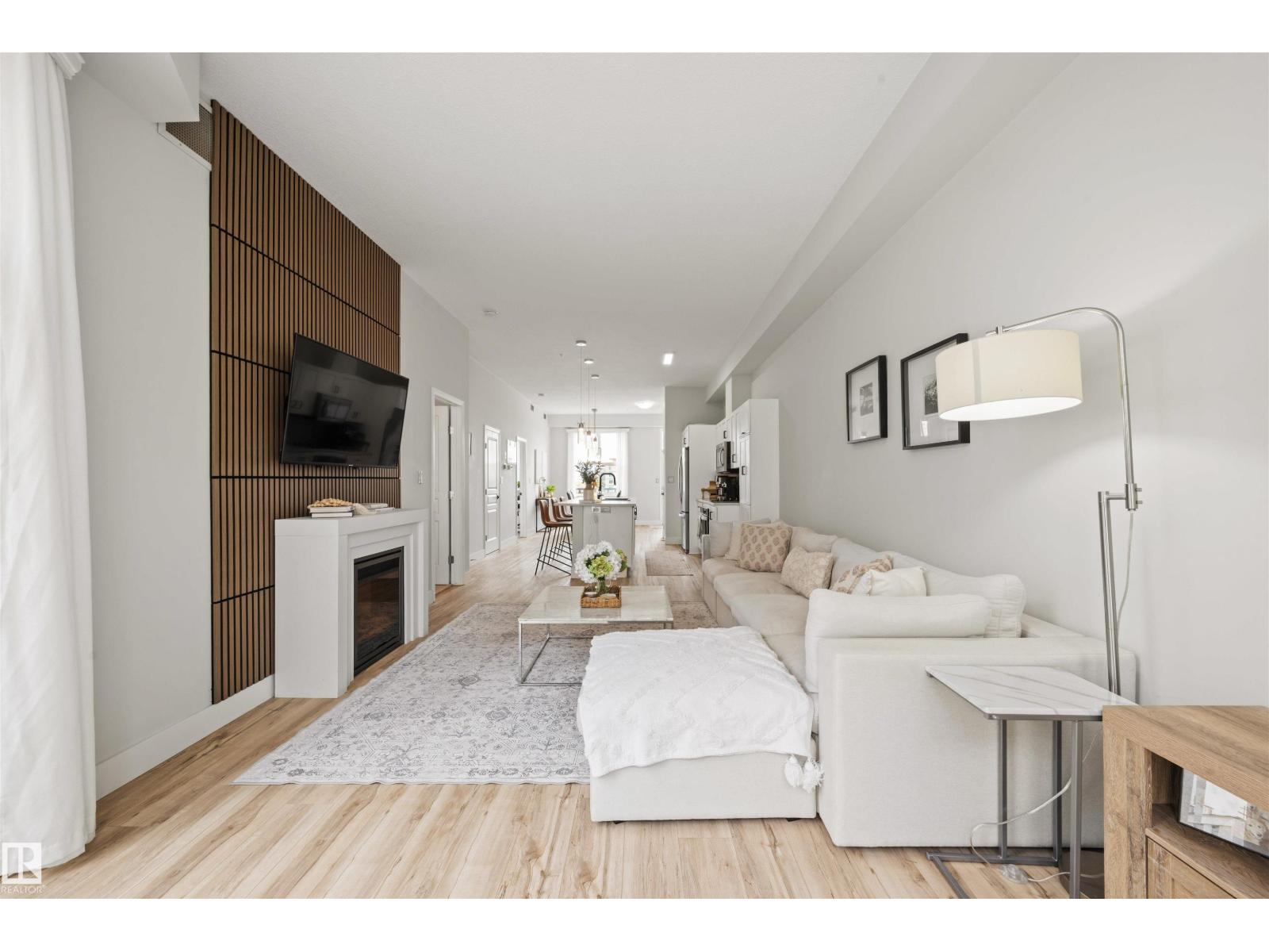 #714 10503 98 Av Nw Property Photo 13