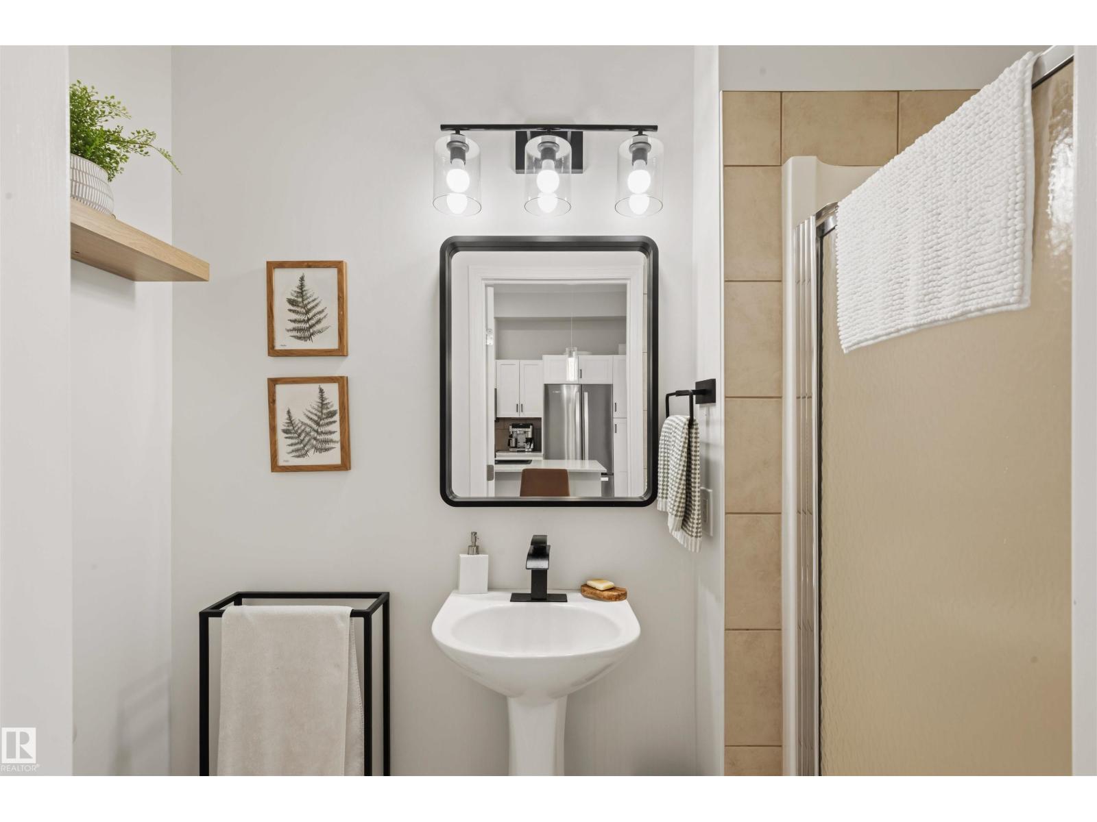 #714 10503 98 Av Nw Property Photo 21