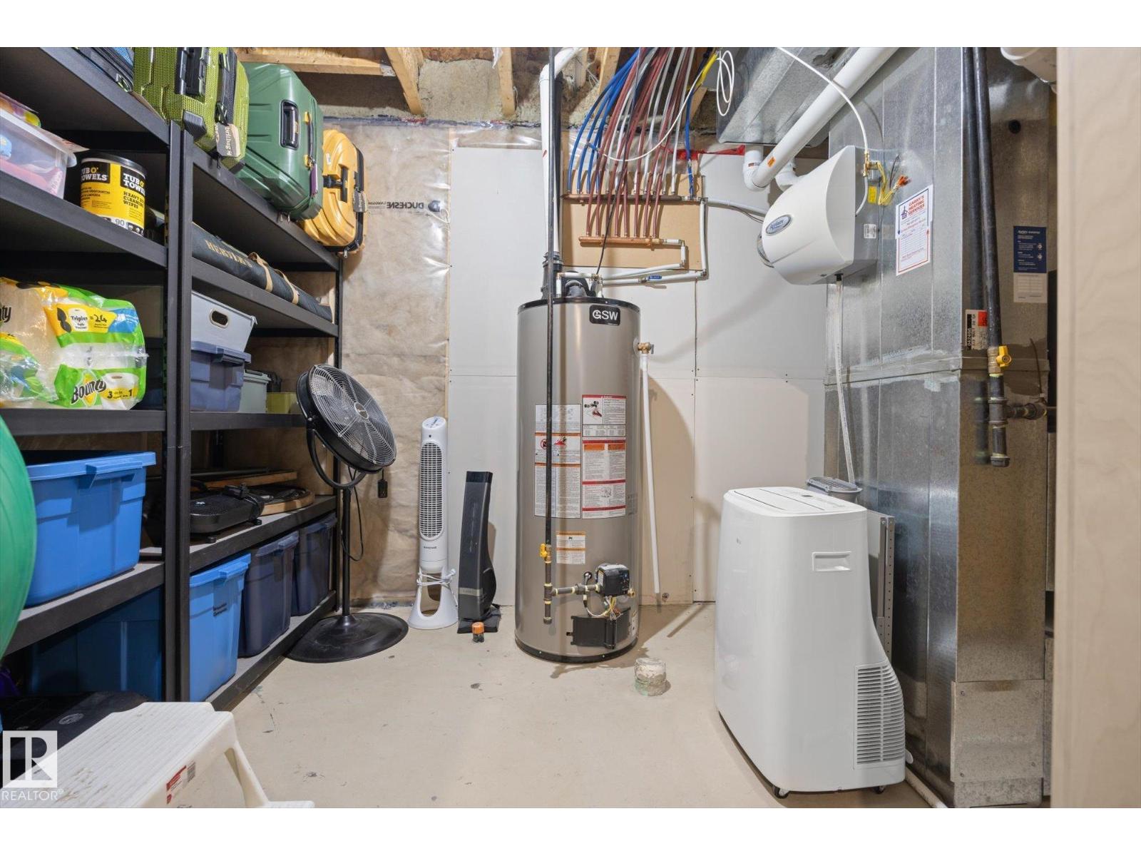 8706 96a Property Photo 37