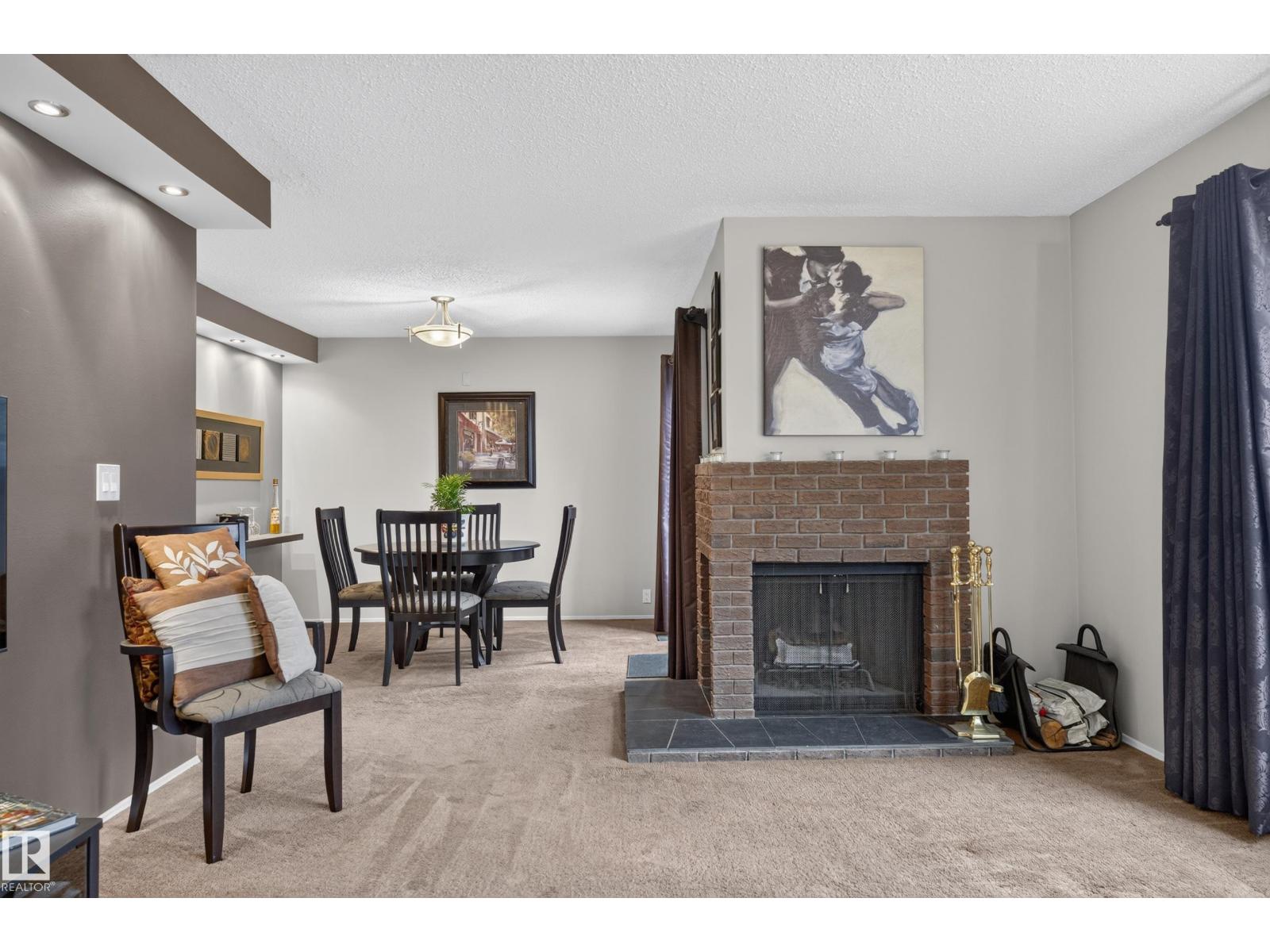 12047 25 Av Nw Property Photo 9