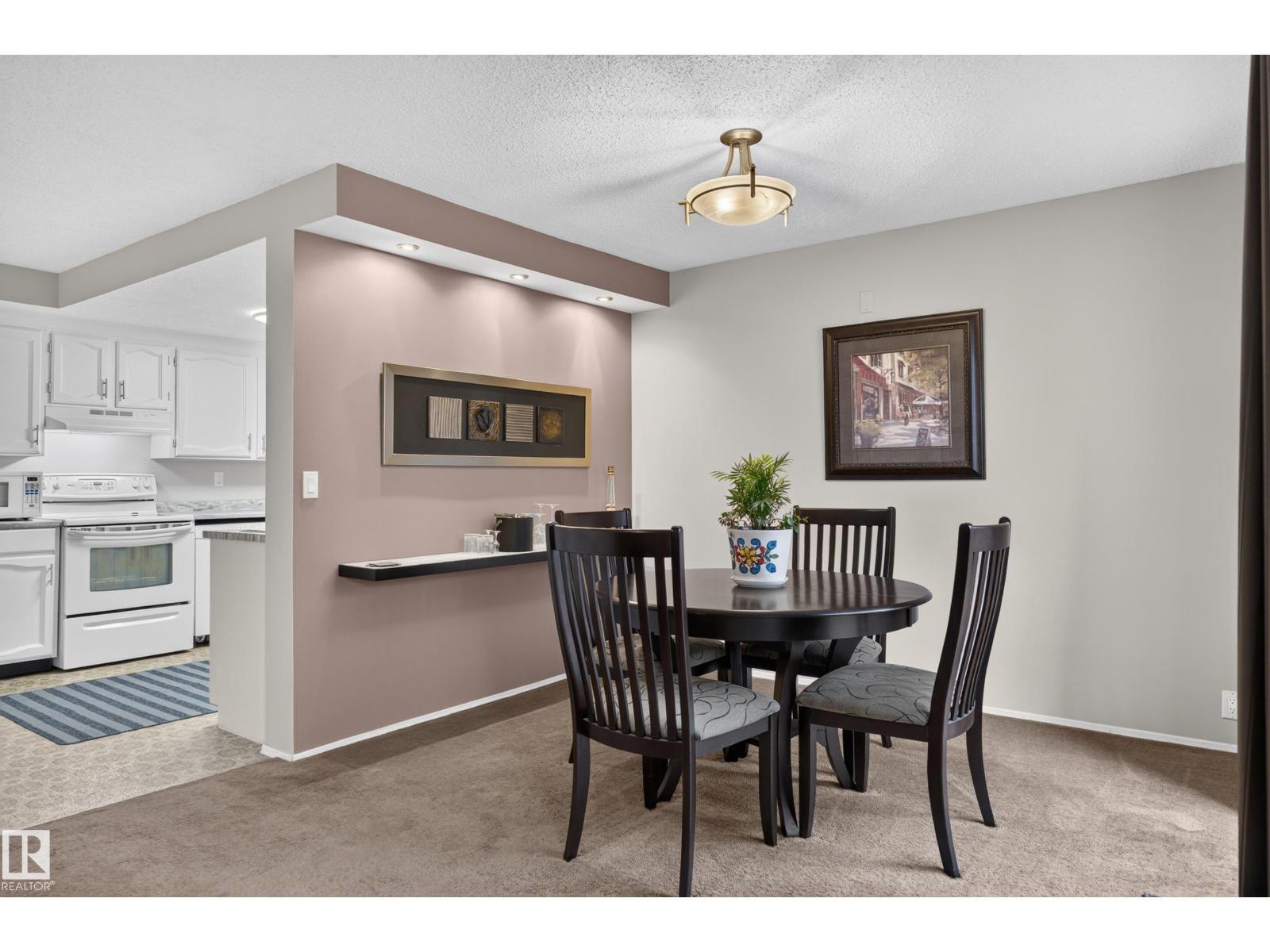 12047 25 Av Nw Property Photo 11