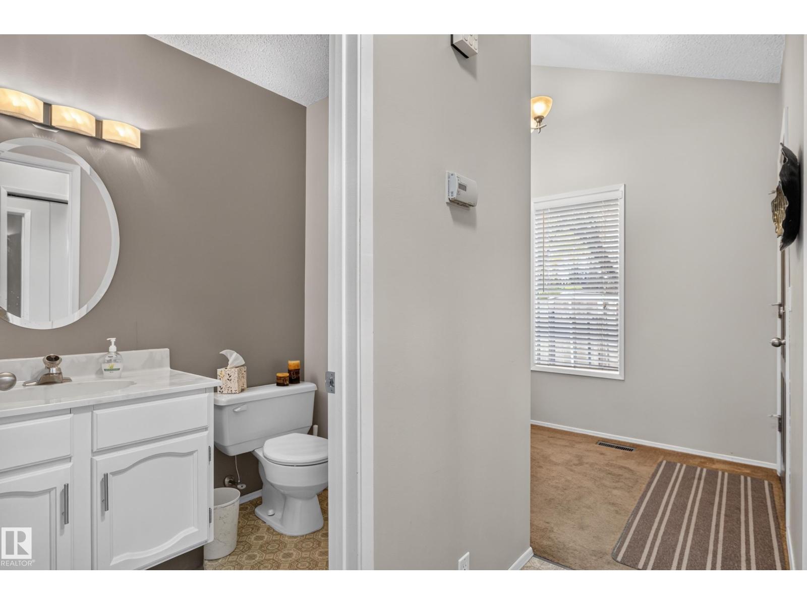 12047 25 Av Nw Property Photo 25