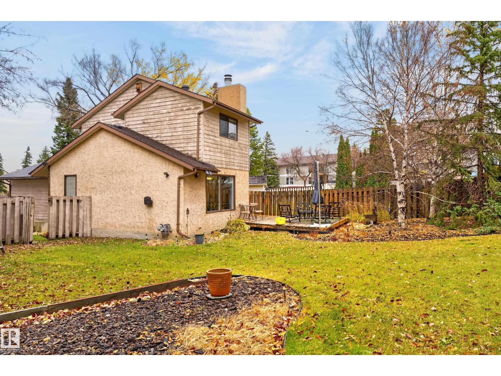 12047 25 Av Nw Property Photo 52
