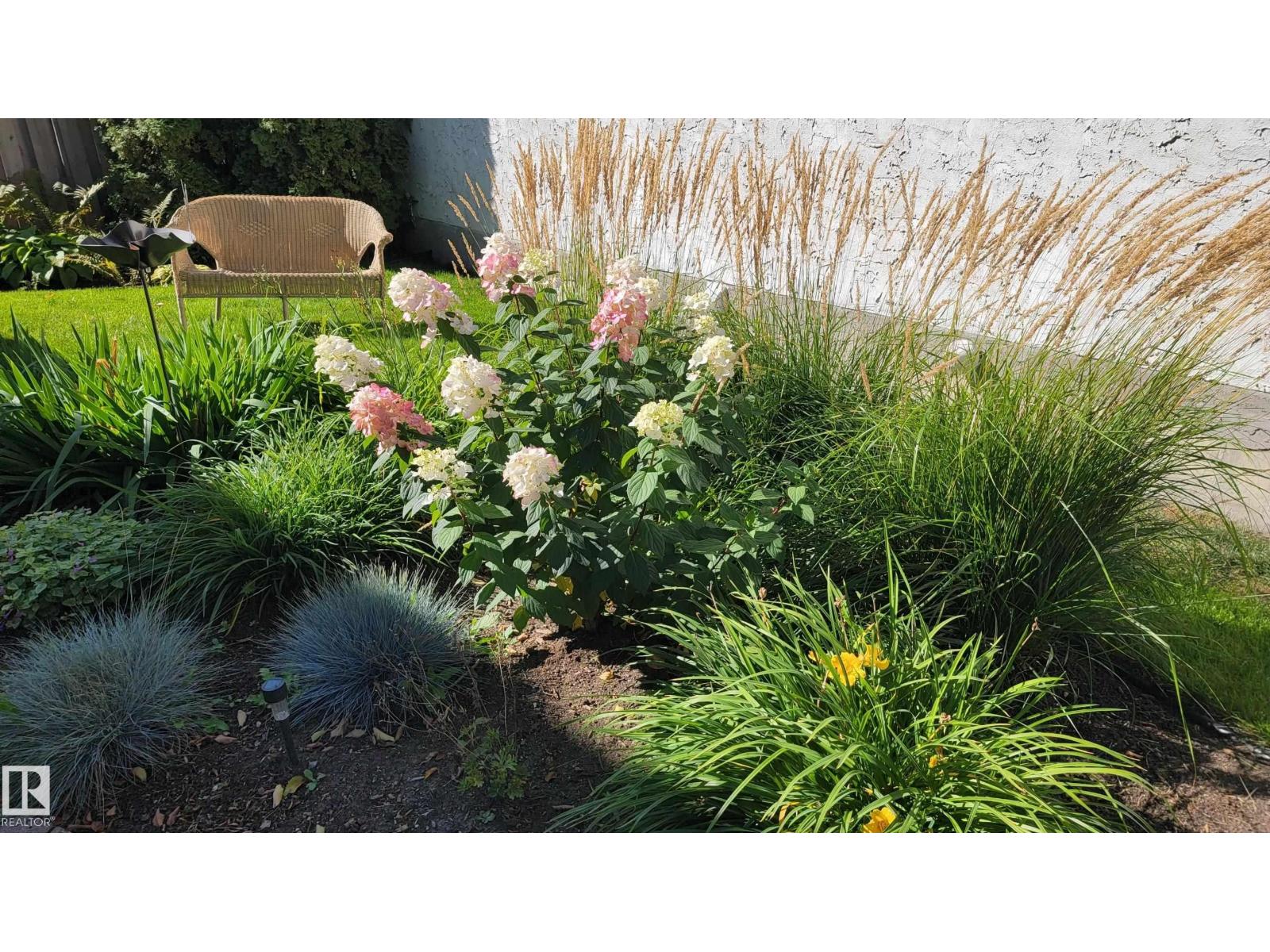 12047 25 Av Nw Property Photo 62