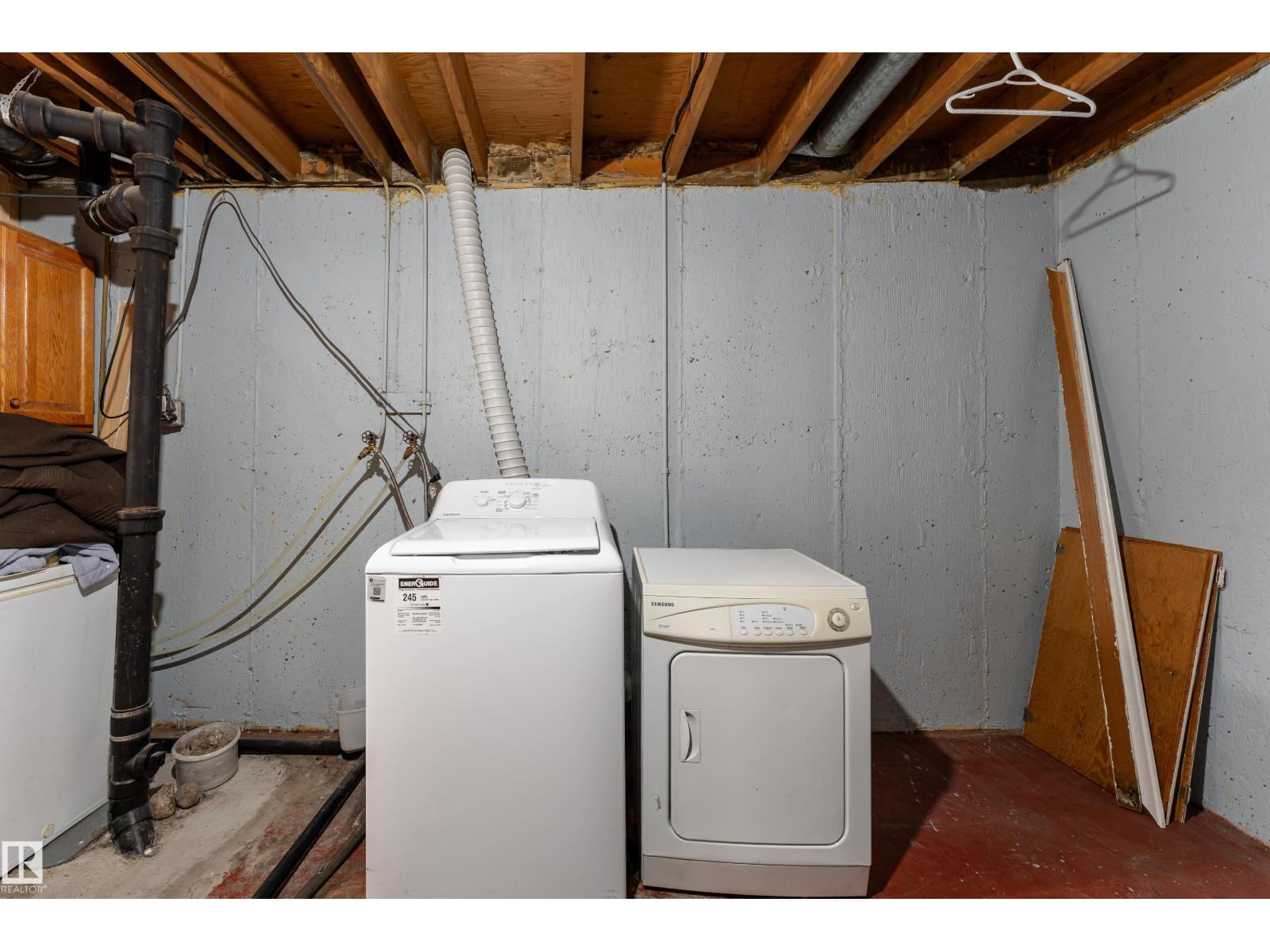 993 Cedar St Property Photo 31