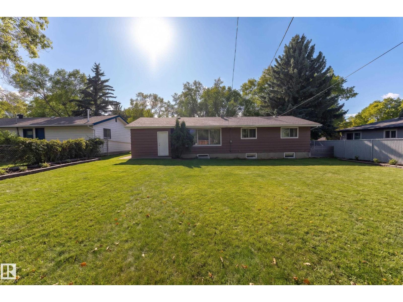 993 Cedar St Property Photo 32