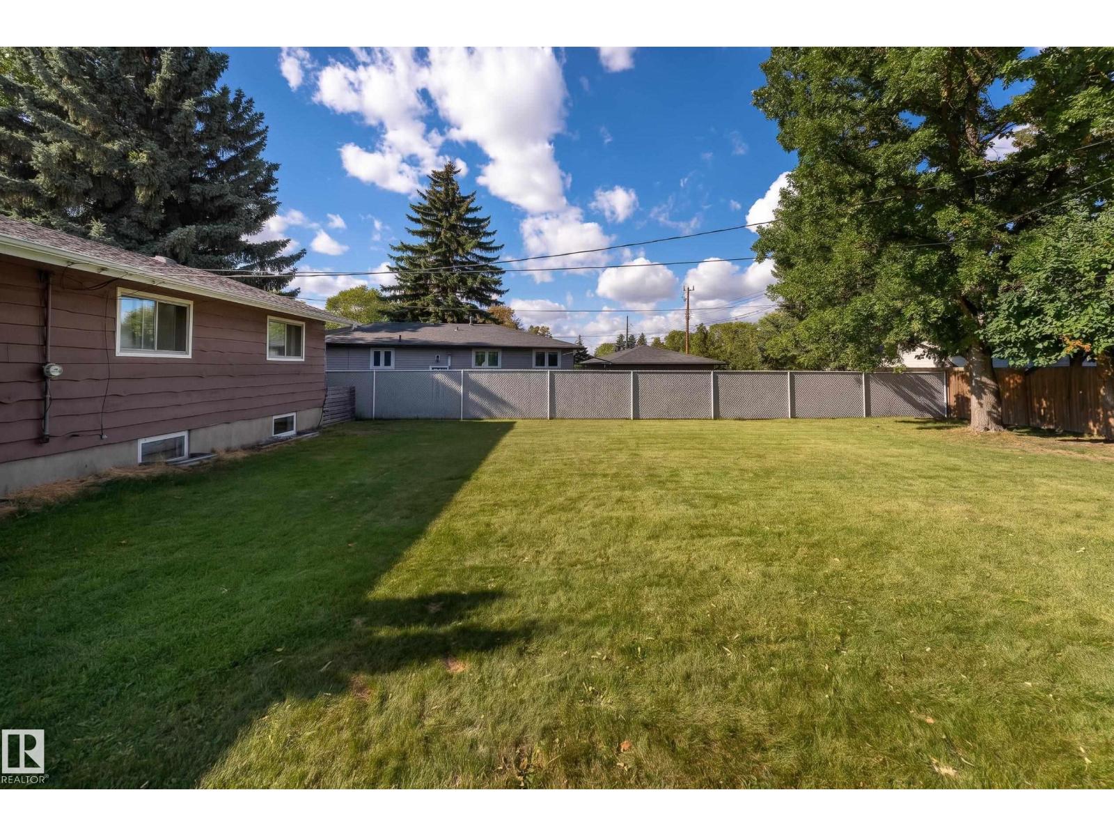 993 Cedar St Property Photo 34