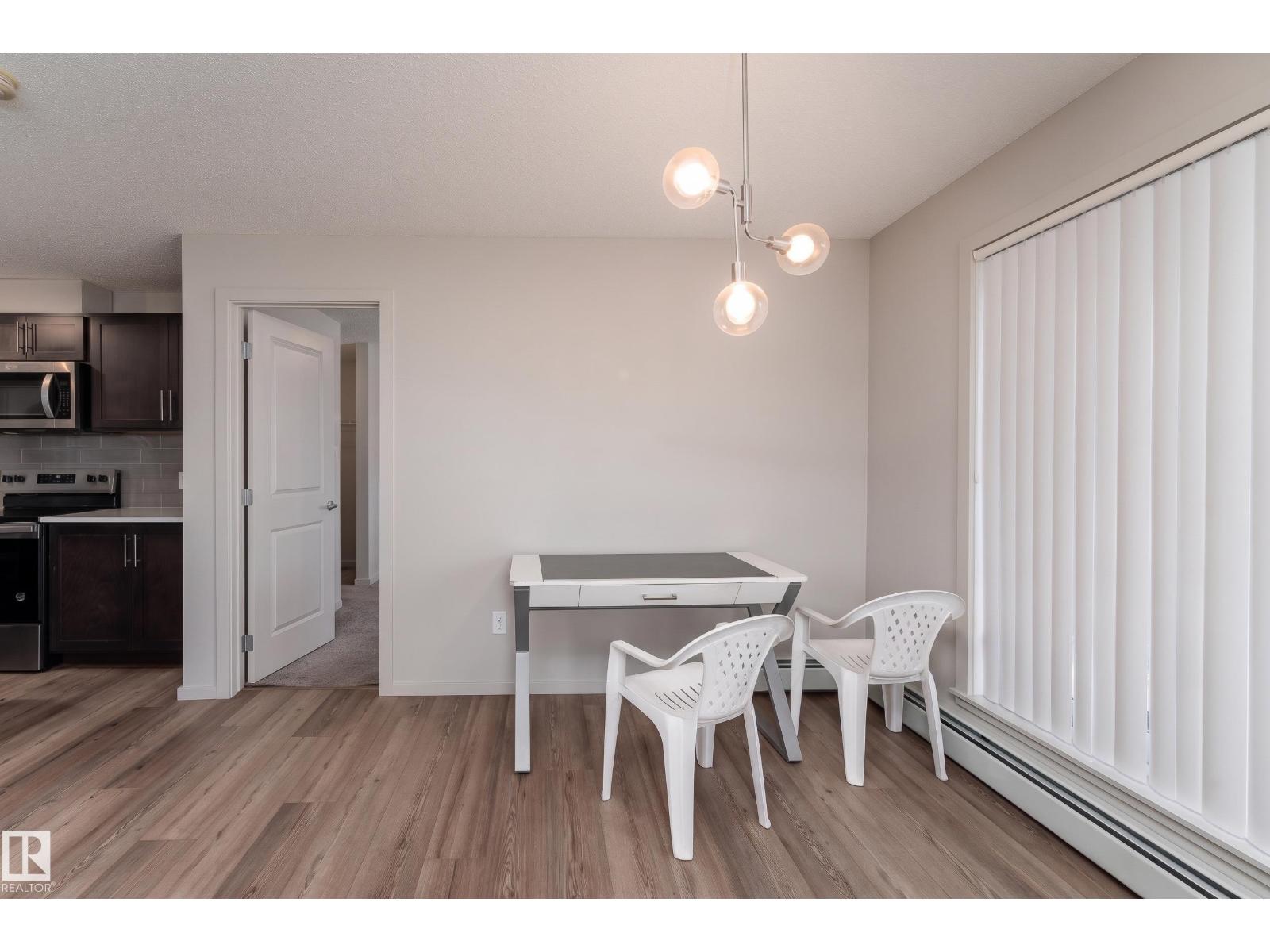 #220 5404 7 Av Sw Property Photo 10