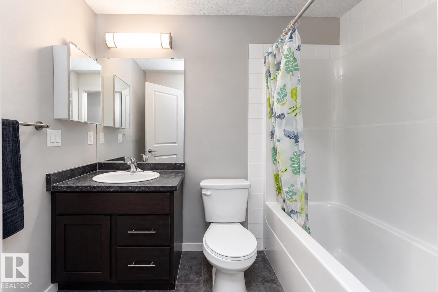#220 5404 7 Av Sw Property Photo 18